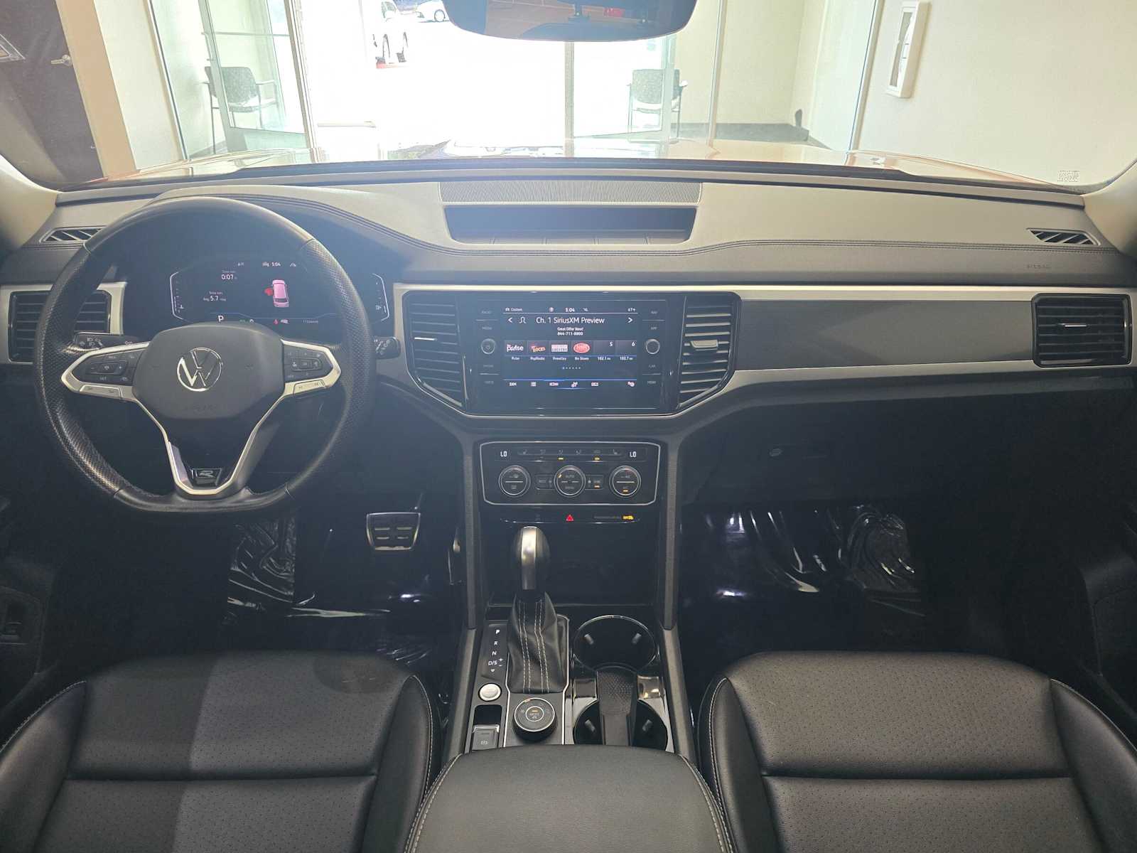 Thumbnail: 2021 Volkswagen Atlas - 9