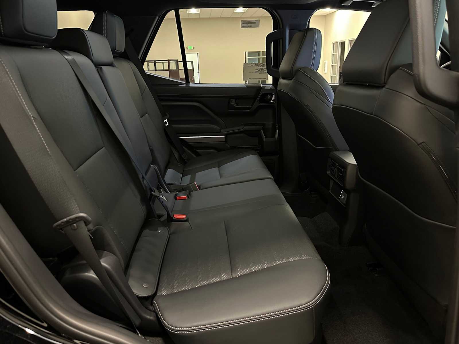 Thumbnail: 2026 Toyota 4Runner - 25