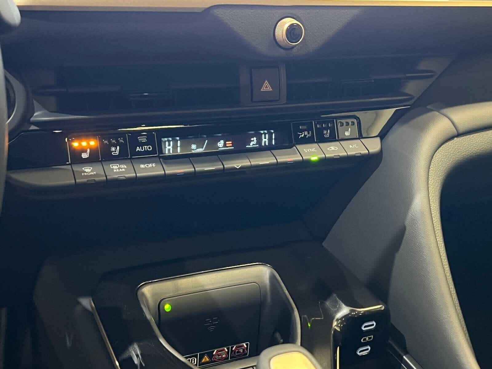 Thumbnail: 2026 Toyota Crown - 24