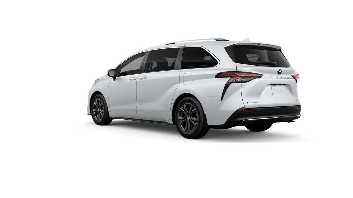 Thumbnail: 2026 Toyota Sienna - 6
