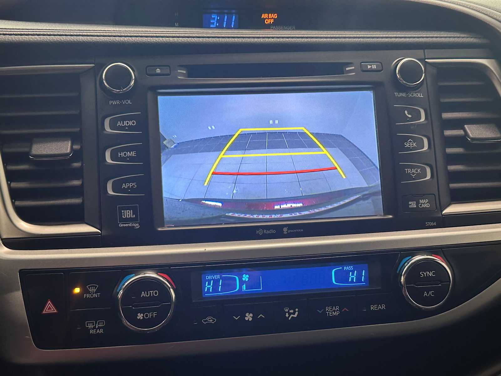 Thumbnail: 2015 Toyota Highlander - 13