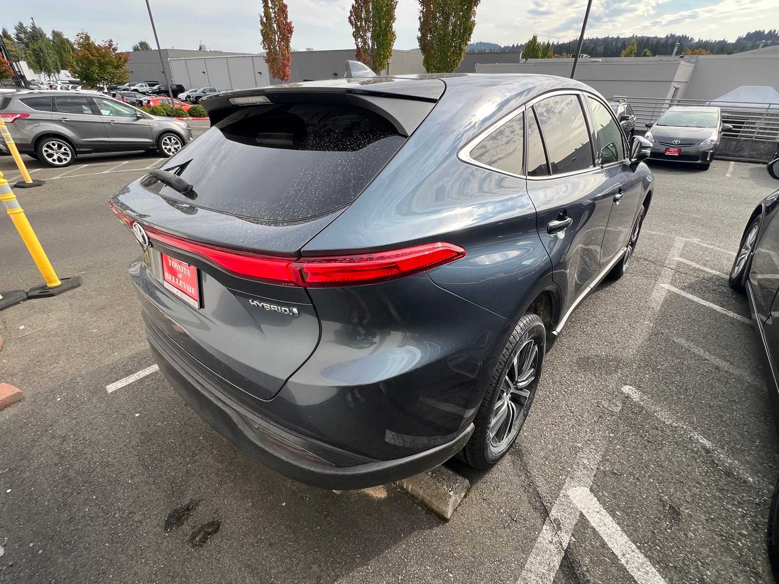 Thumbnail: 2022 Toyota Venza - 10