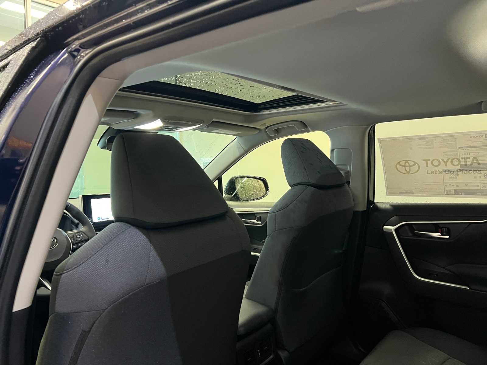 Thumbnail: 2025 Toyota RAV4 - 10