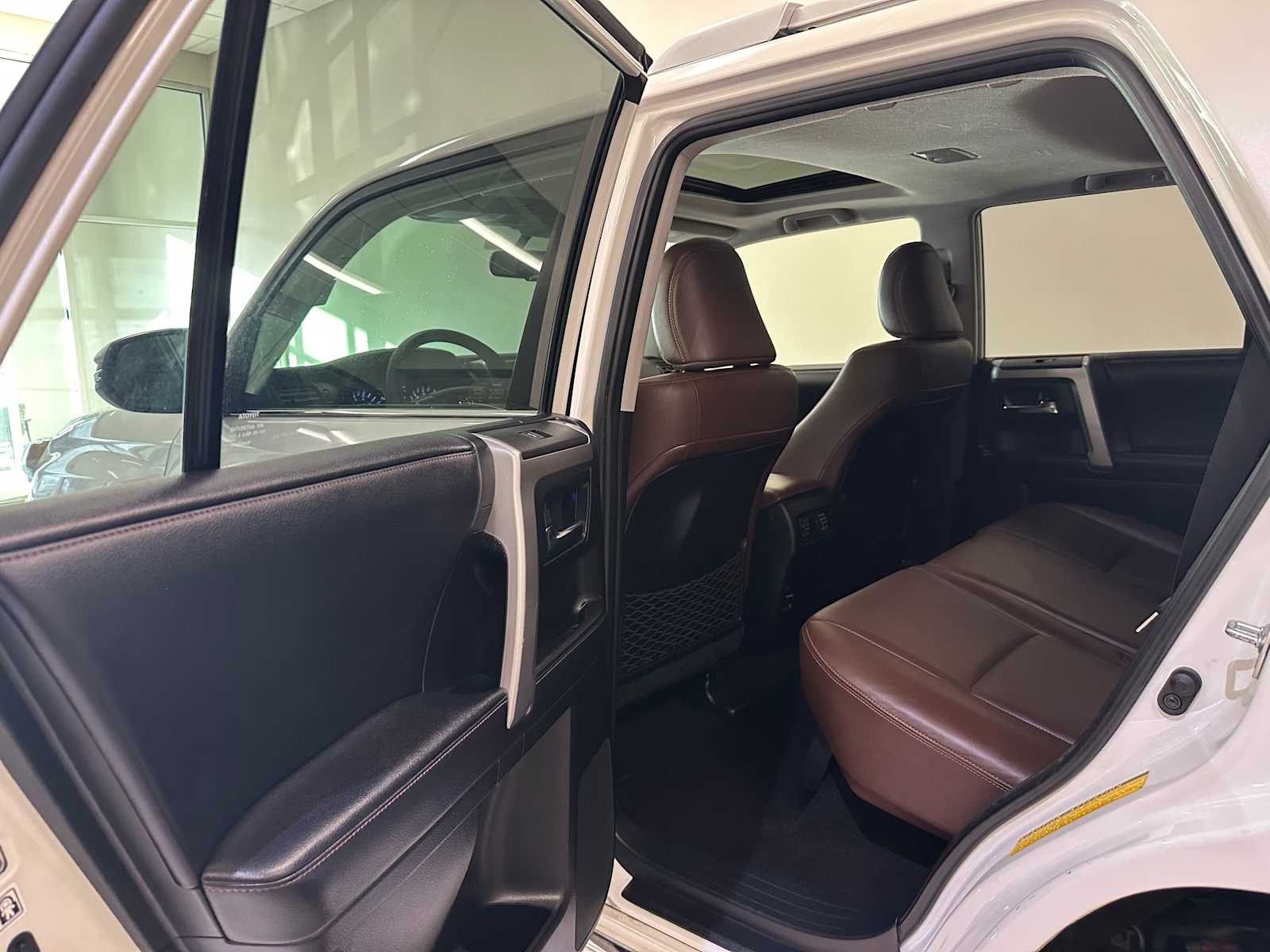 Thumbnail: 2018 Toyota 4Runner - 25