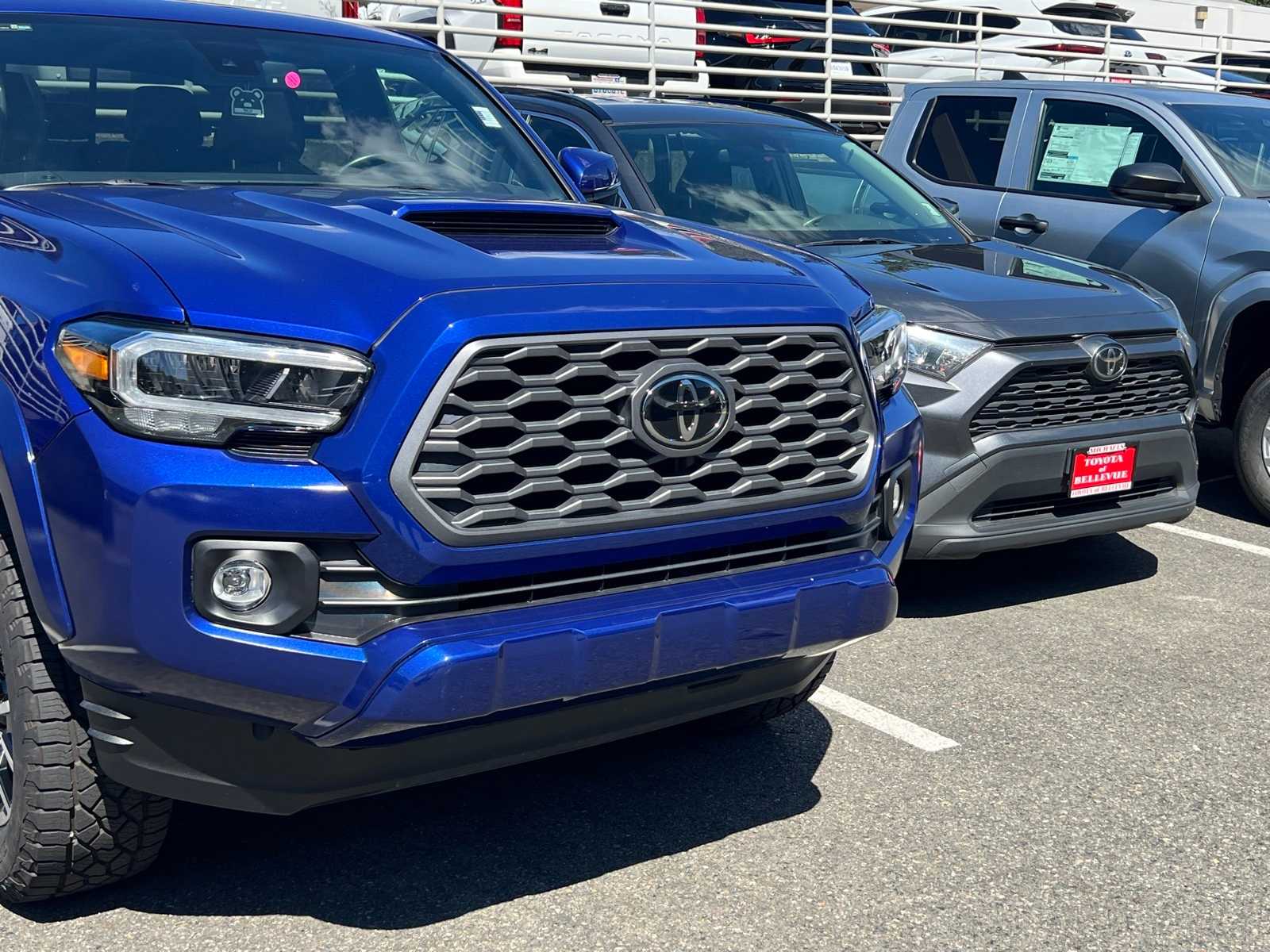 Thumbnail: 2023 Toyota Tacoma - 4