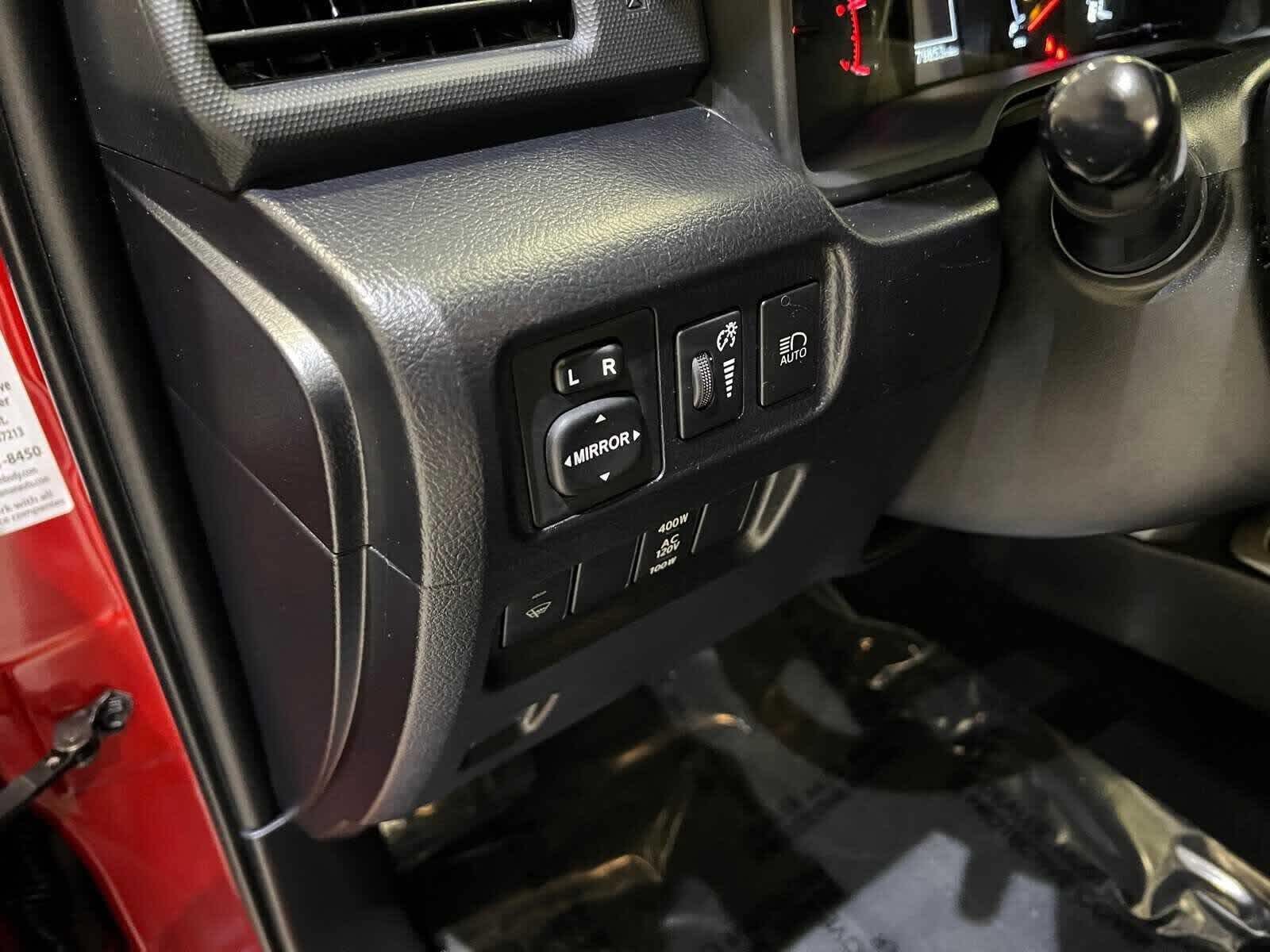 Thumbnail: 2021 Toyota 4Runner - 16