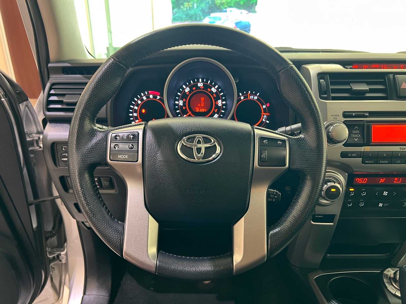 Thumbnail: 2011 Toyota 4Runner - 20