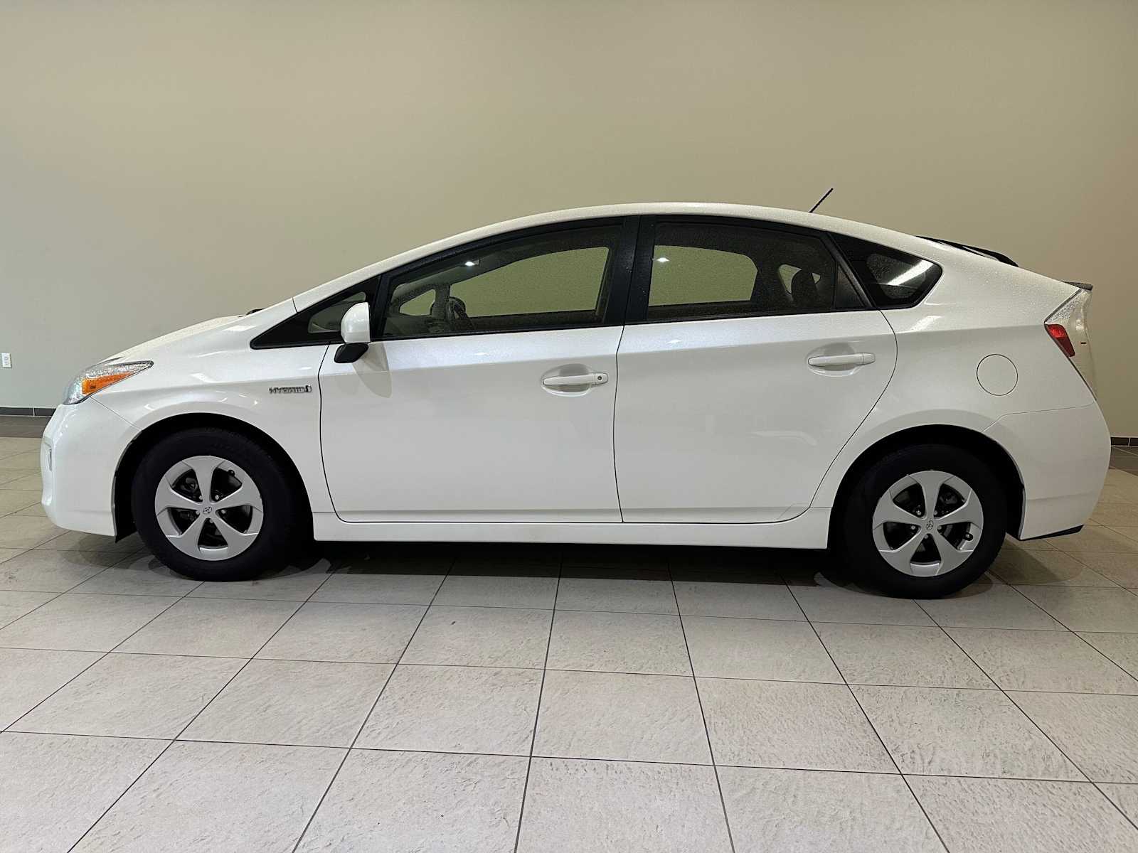 Thumbnail: 2012 Toyota Prius - 3