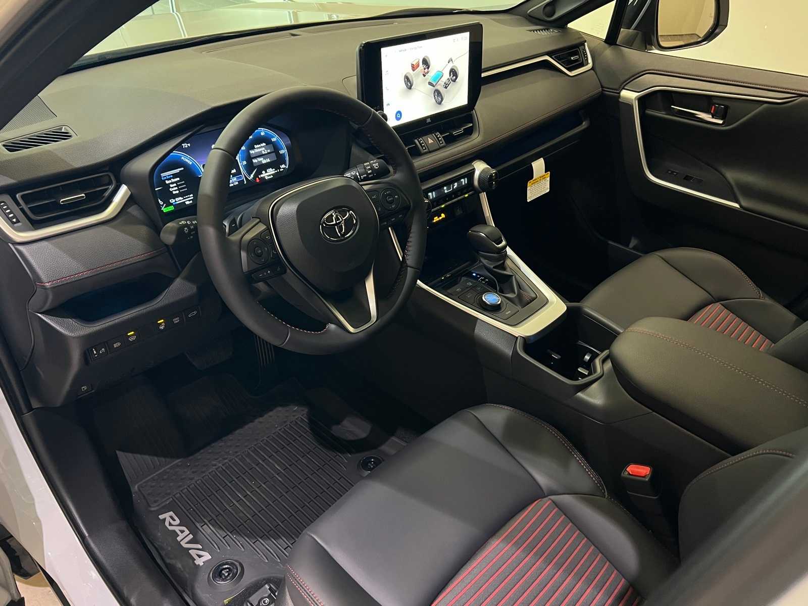 Thumbnail: 2025 Toyota RAV4 - 2