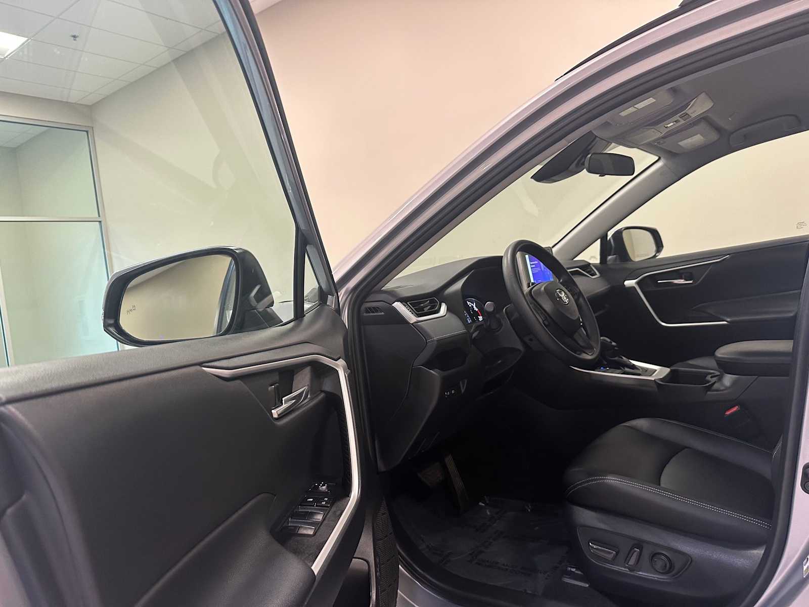 Thumbnail: 2024 Toyota RAV4 - 22