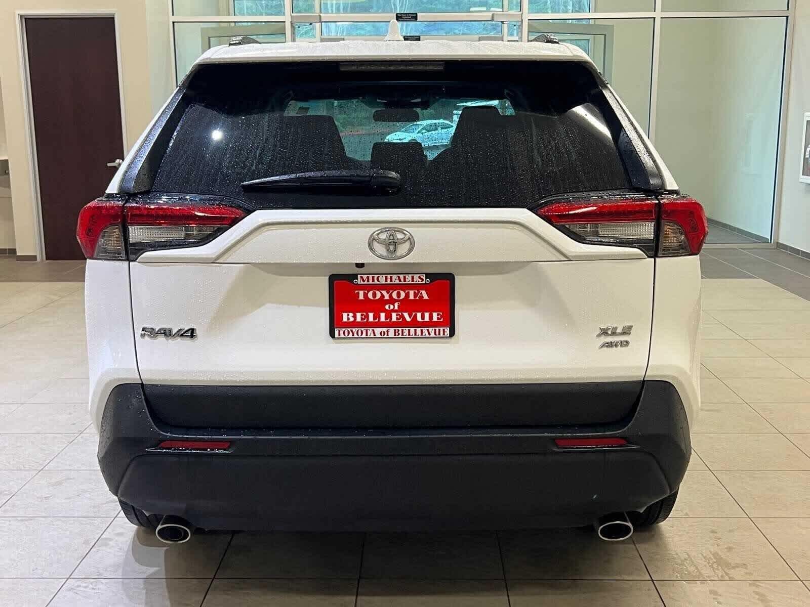 Thumbnail: 2024 Toyota RAV4 - 5