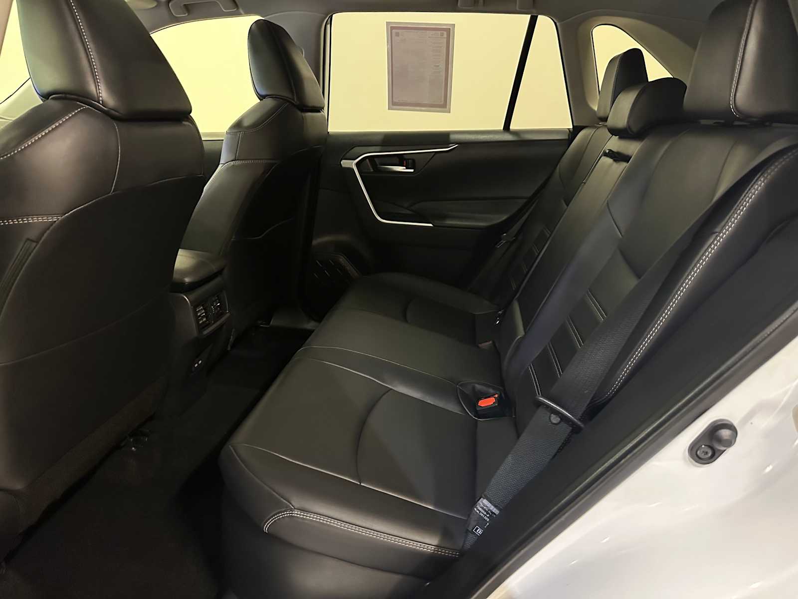 Thumbnail: 2025 Toyota RAV4 - 24