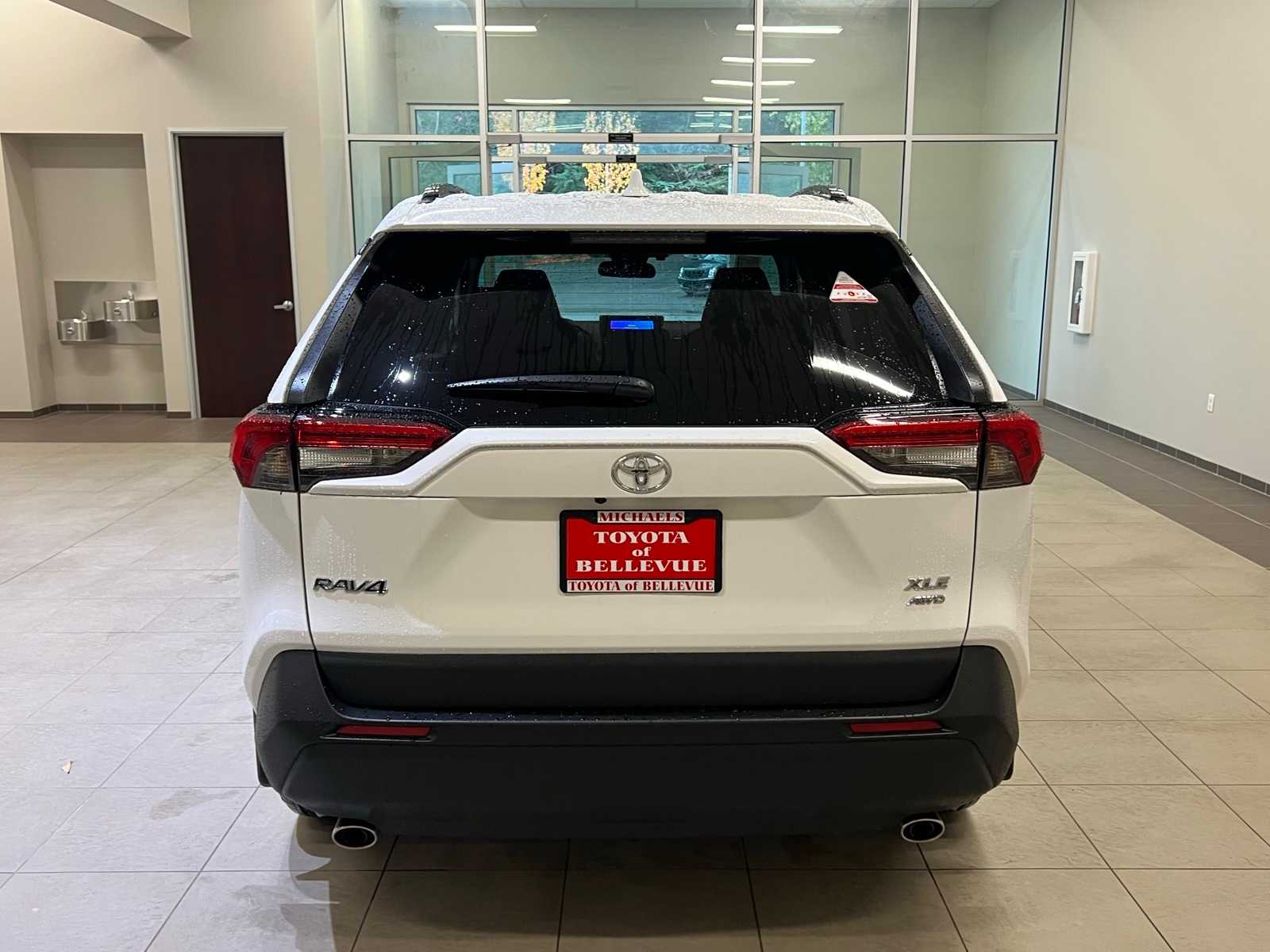 Thumbnail: 2025 Toyota RAV4 - 5