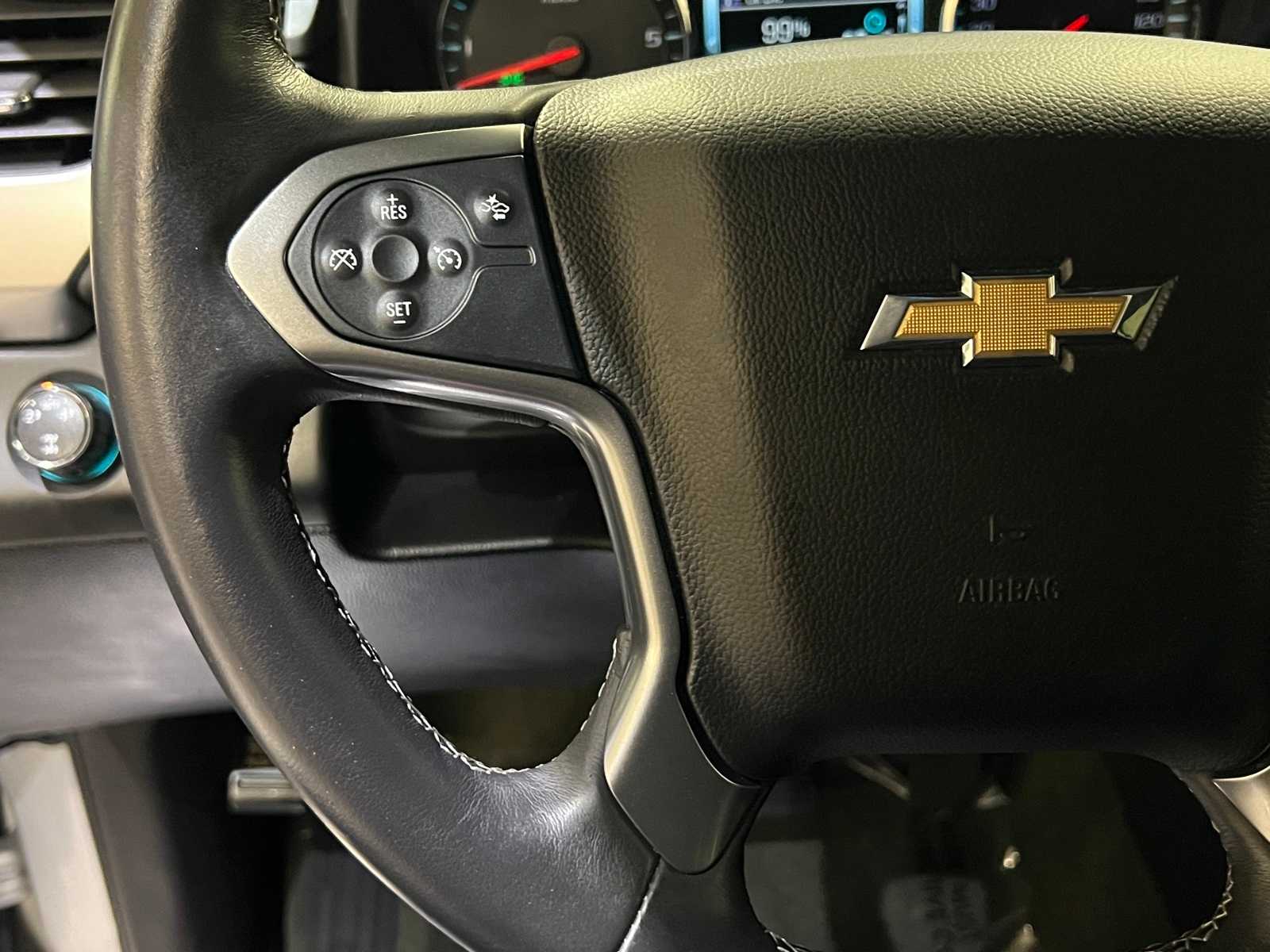 Thumbnail: 2015 Chevrolet Tahoe - 21