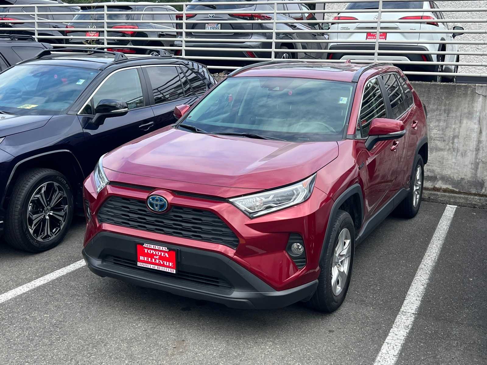 Thumbnail: 2021 Toyota RAV4 - 1