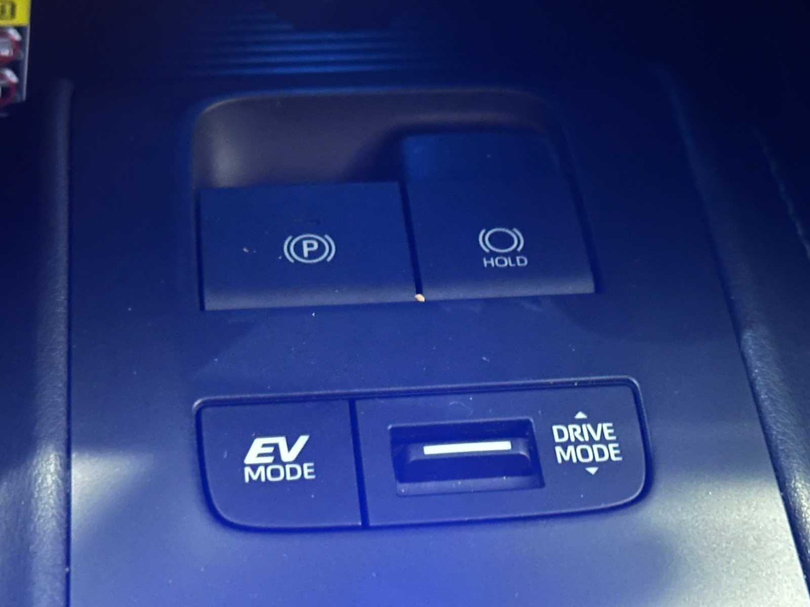 Thumbnail: 2024 Toyota Venza - 16