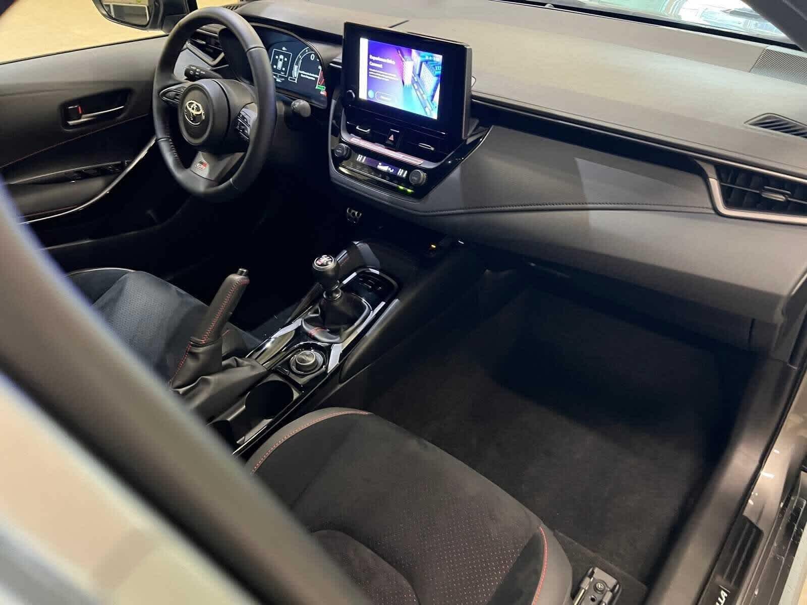 Thumbnail: 2025 Toyota GR Corolla - 15