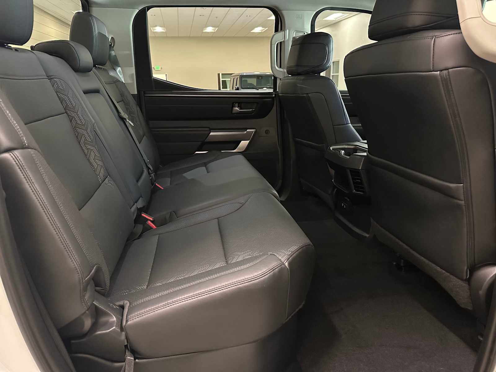 Thumbnail: 2024 Toyota Tundra - 25