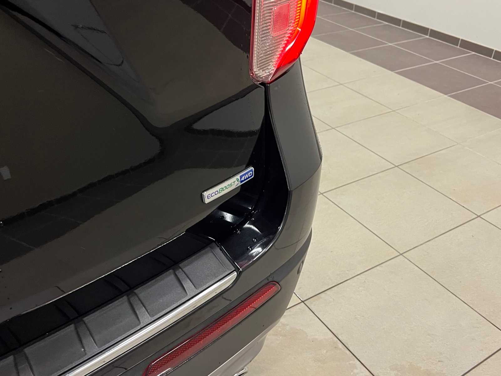 Thumbnail: 2020 Ford Explorer - 6