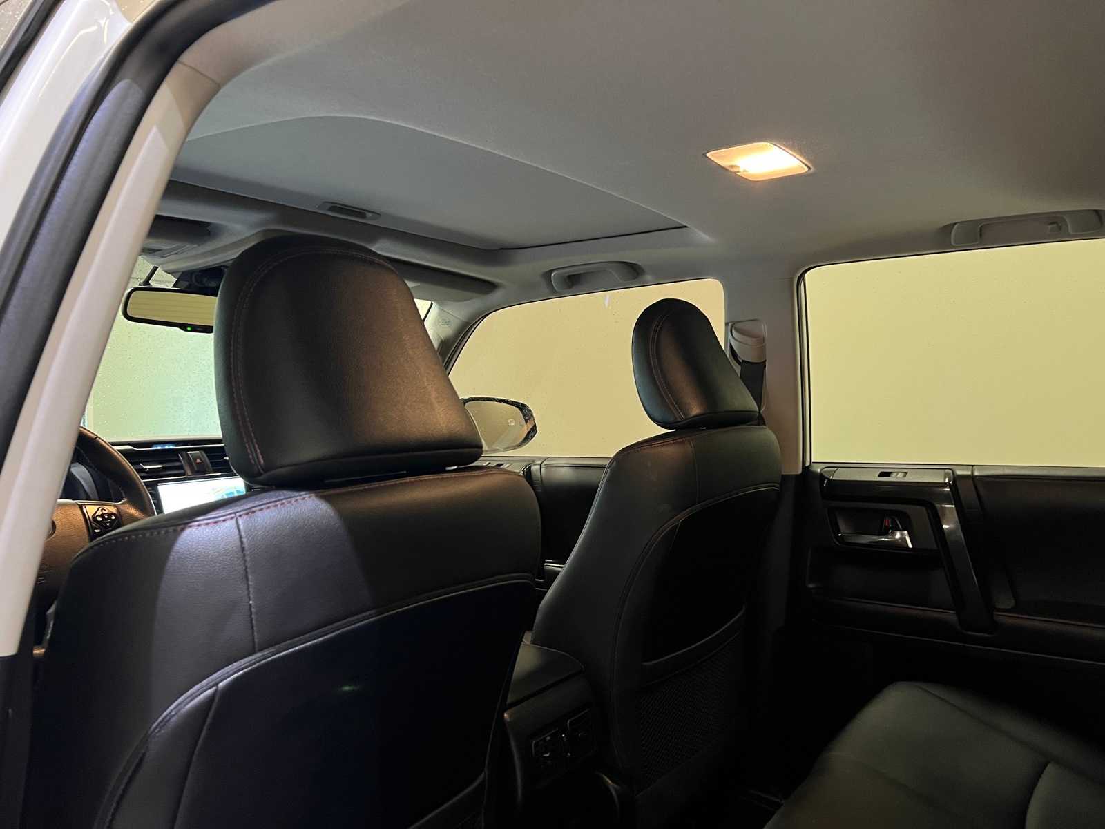 Thumbnail: 2022 Toyota 4Runner - 12