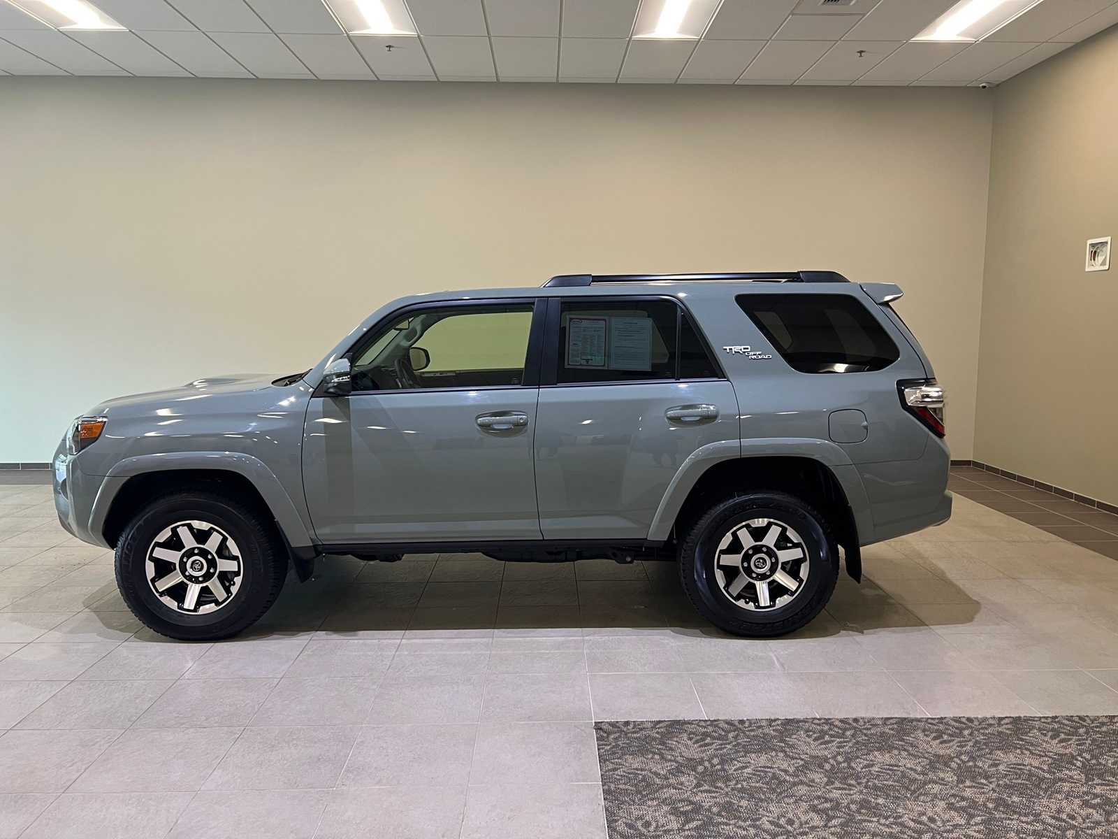 Thumbnail: 2023 Toyota 4Runner - 3
