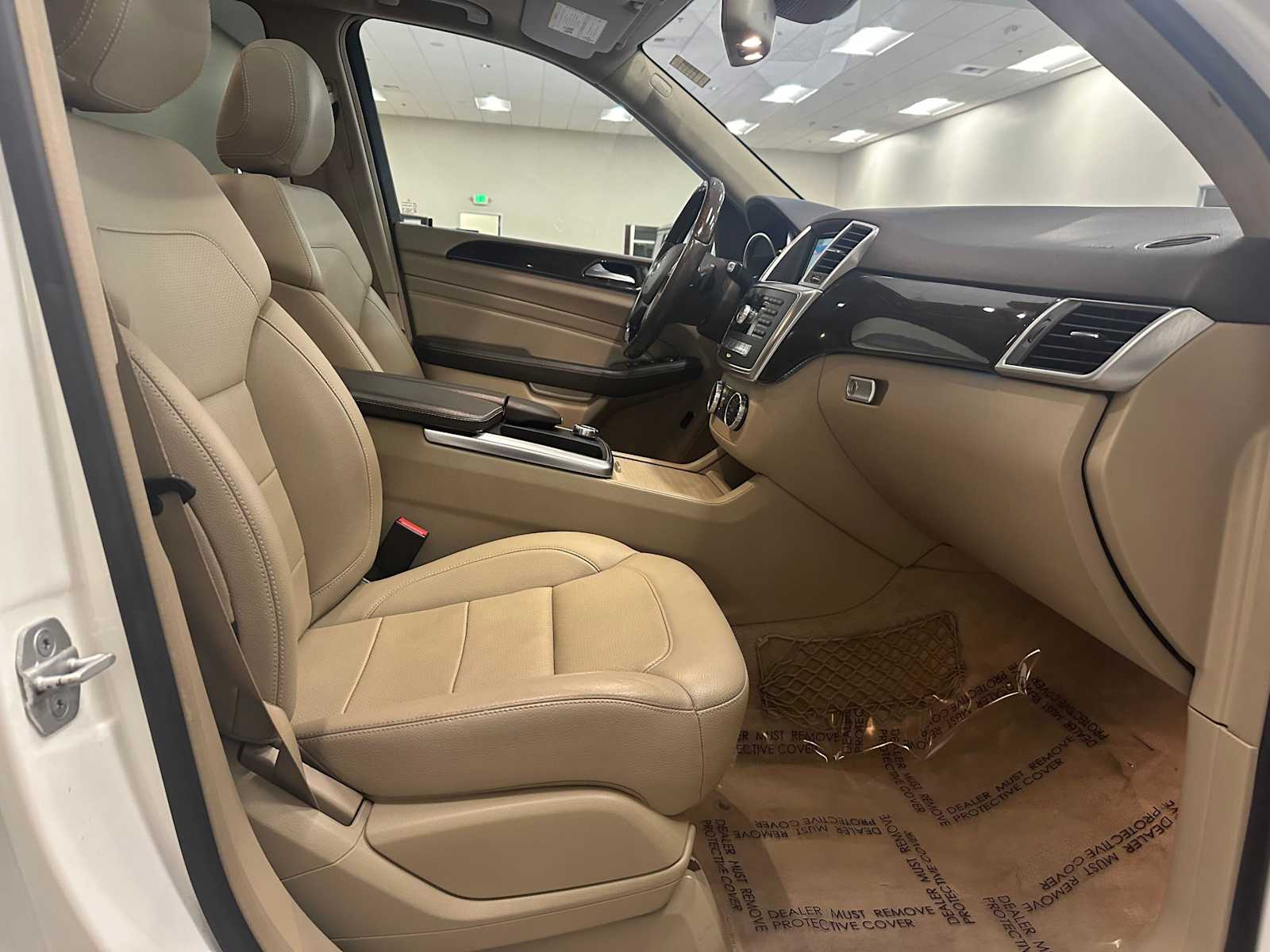 Thumbnail: 2015 Mercedes-Benz M-Class - 29