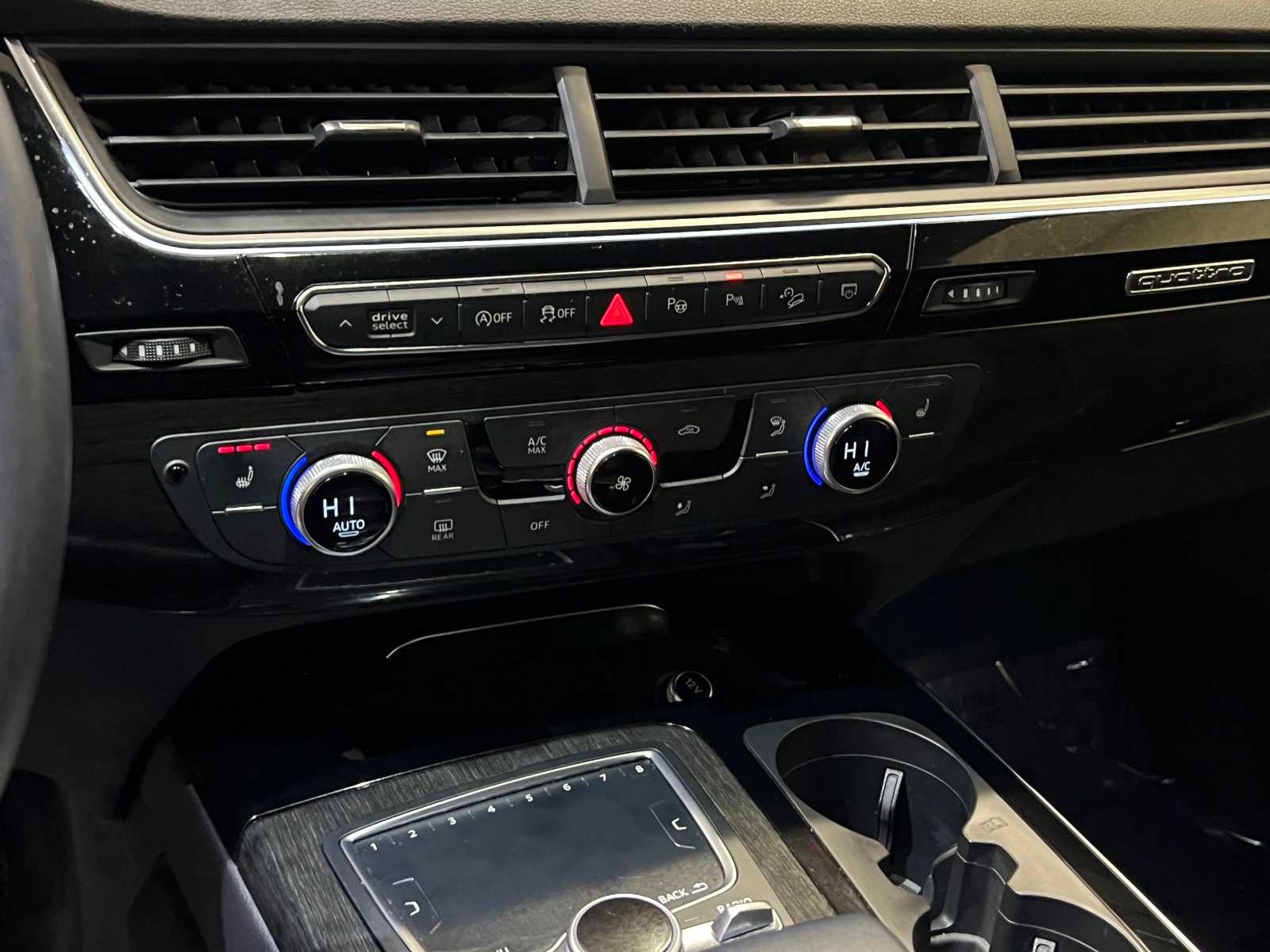 Thumbnail: 2019 Audi Q7 - 23