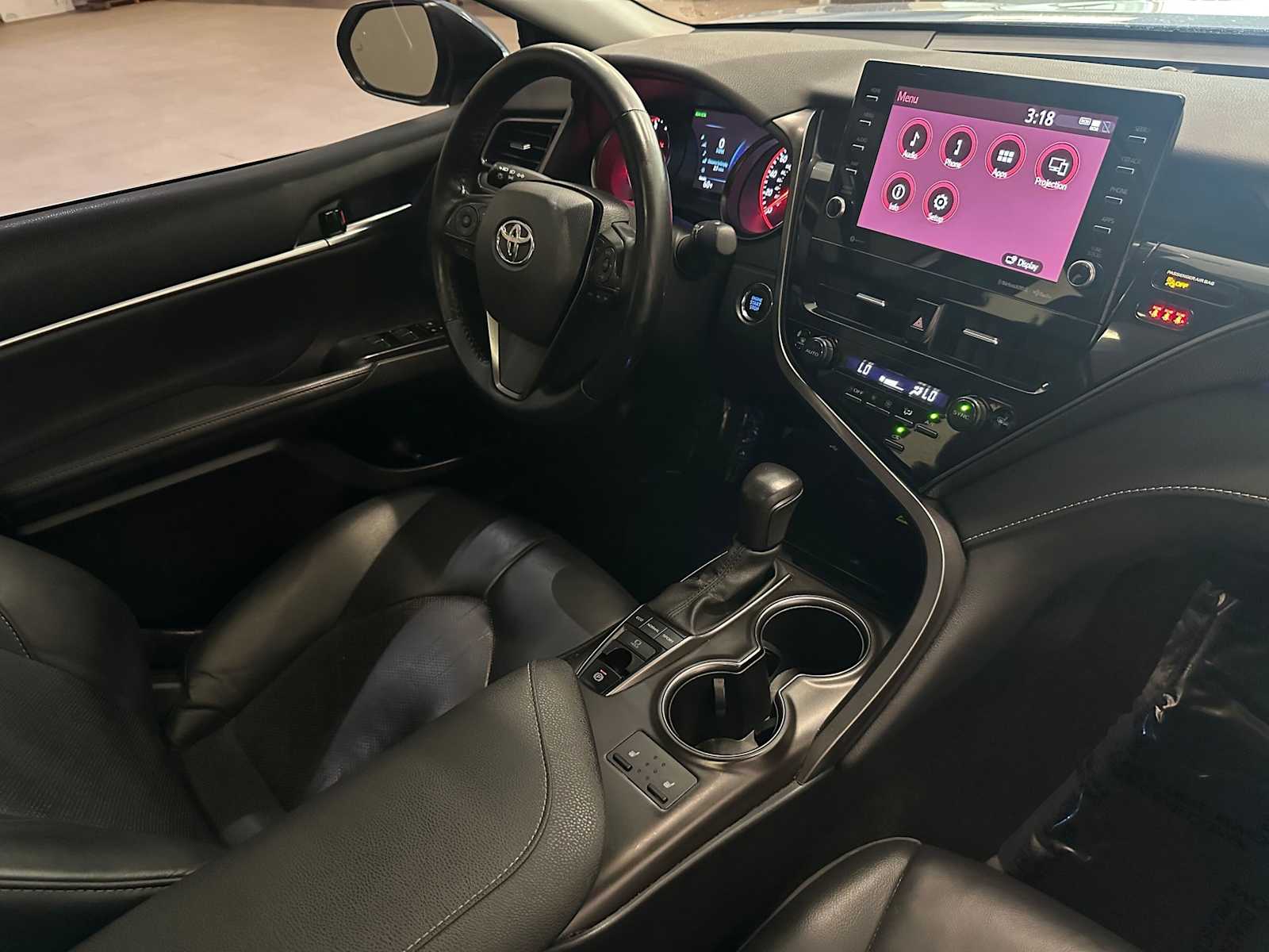 Thumbnail: 2023 Toyota Camry - 32