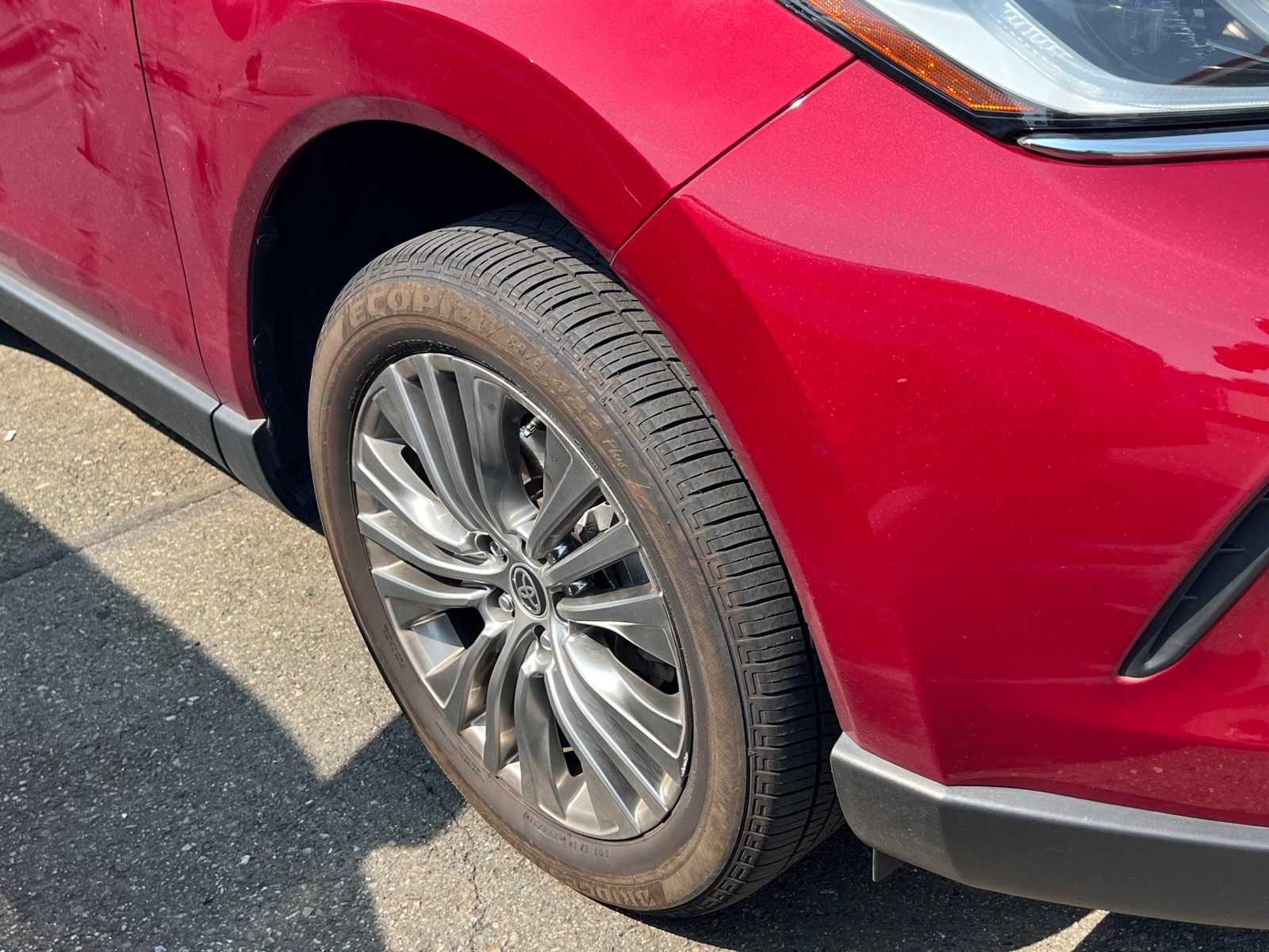 Thumbnail: 2021 Toyota Venza - 5