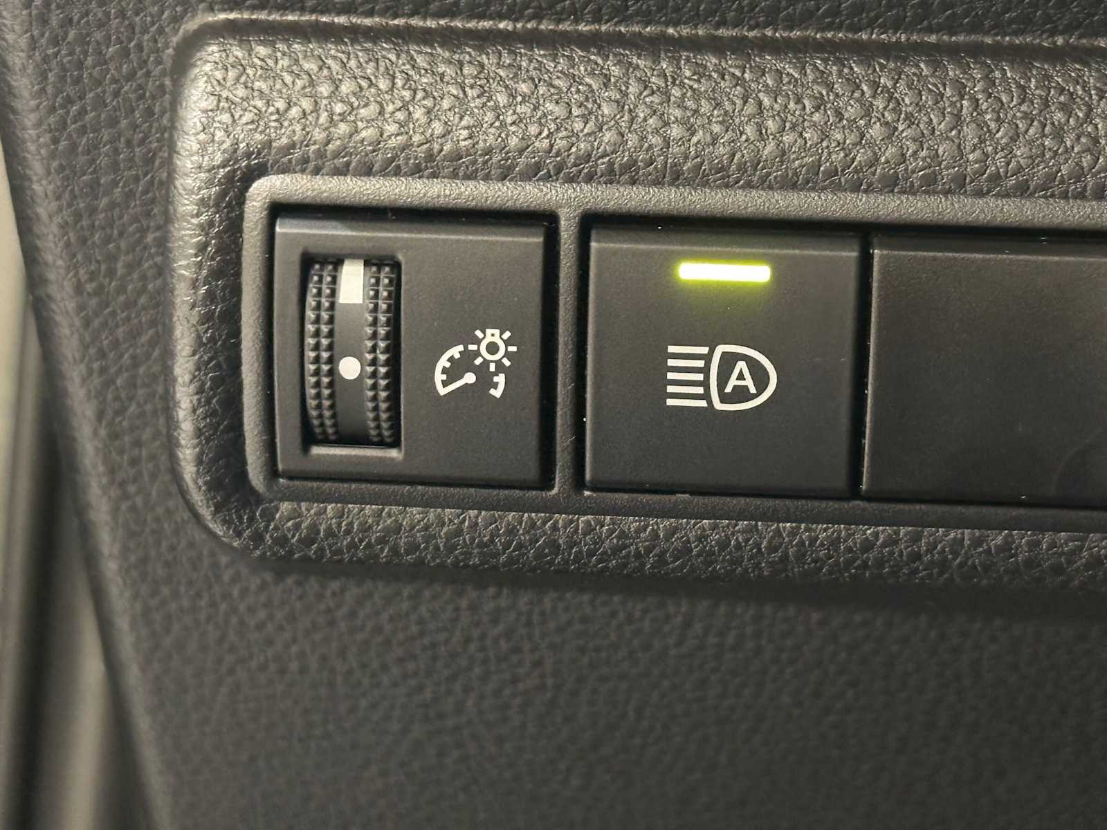 Thumbnail: 2025 Toyota Corolla - 23