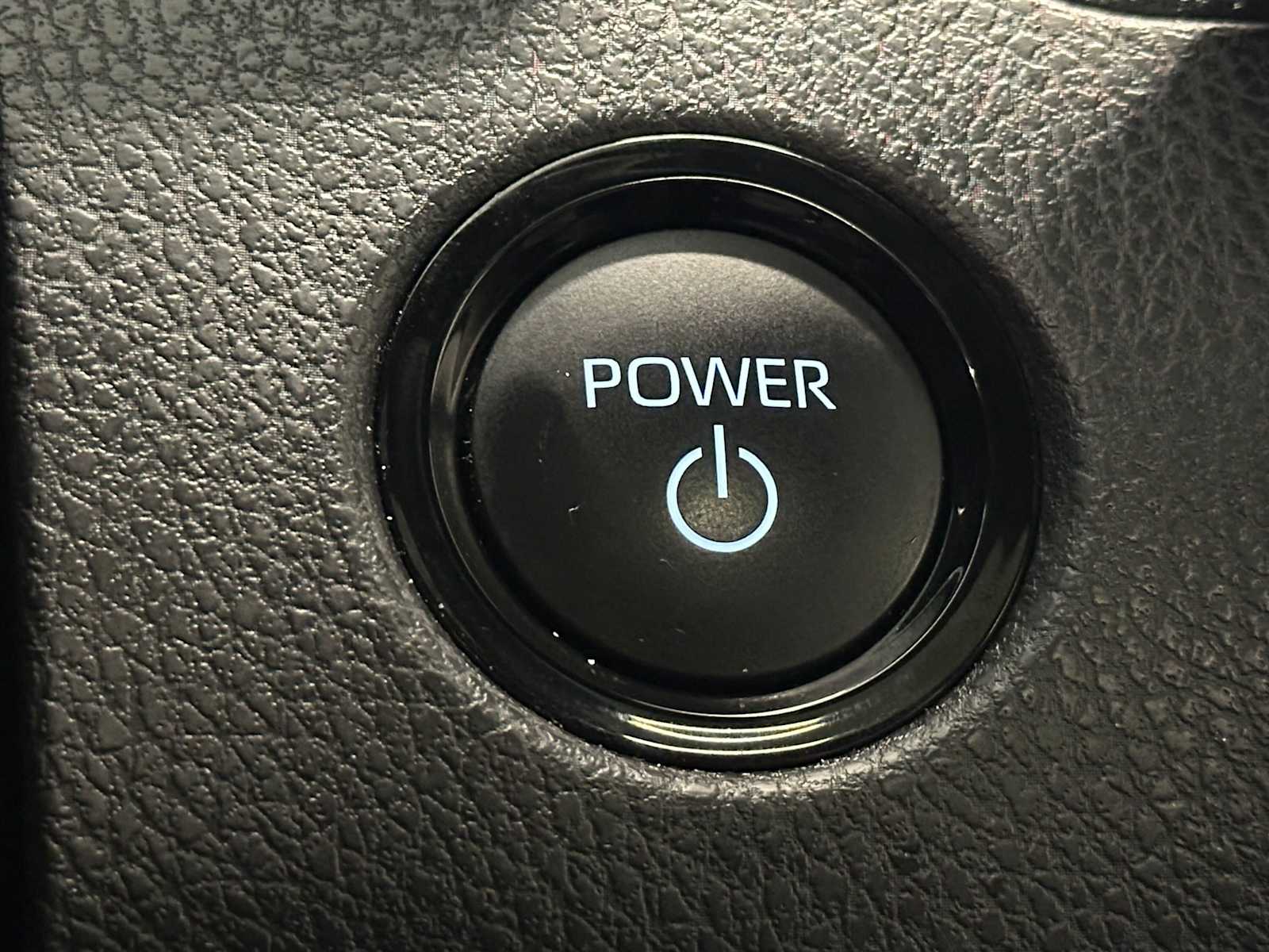 Thumbnail: 2025 Toyota Camry - 20