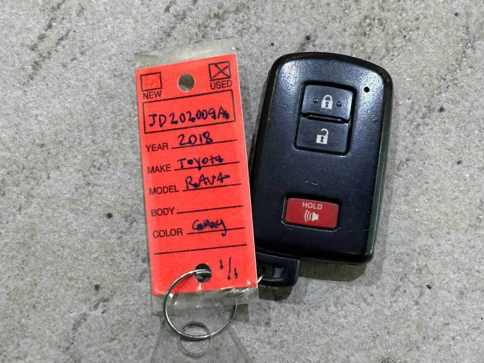 Thumbnail: 2018 Toyota RAV4 - 30