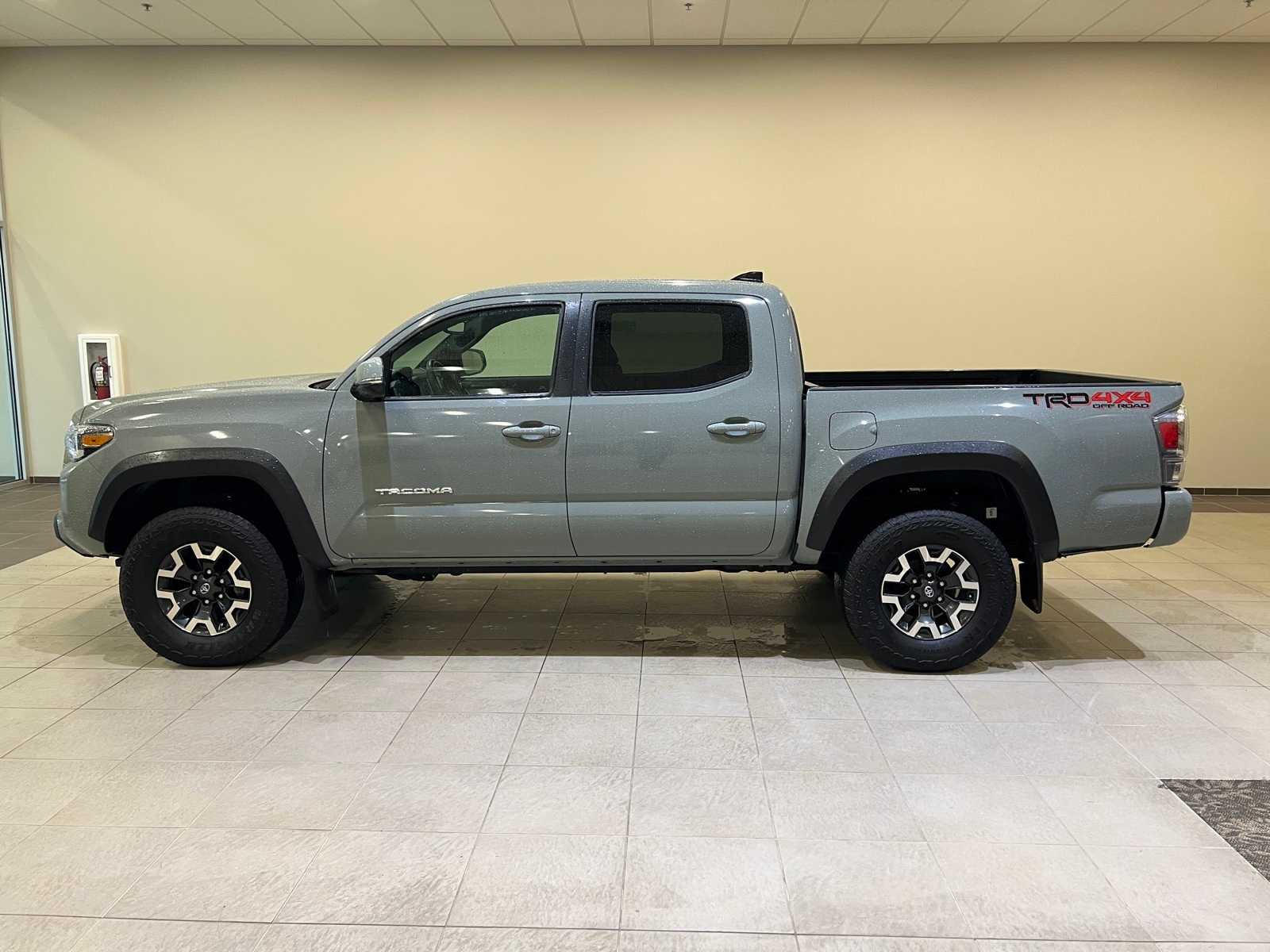 Thumbnail: 2023 Toyota Tacoma - 3