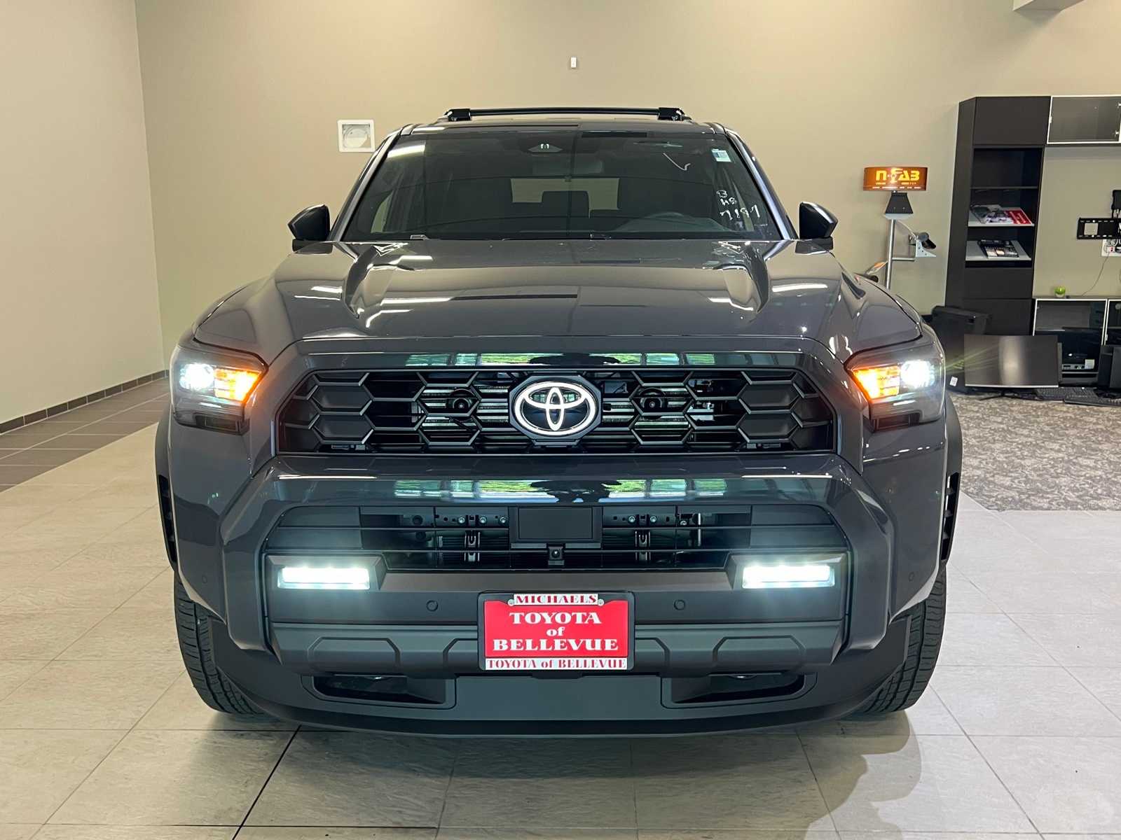 Thumbnail: 2025 Toyota 4Runner - 8
