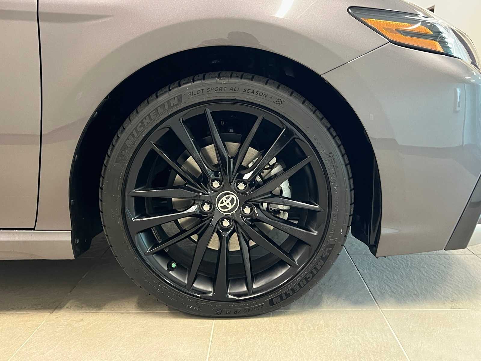 Thumbnail: 2021 Toyota Camry - 7