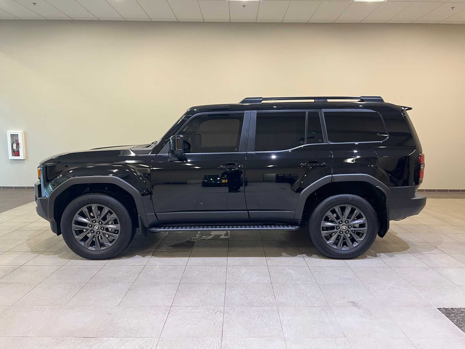 Thumbnail: 2025 Toyota Land Cruiser - 3