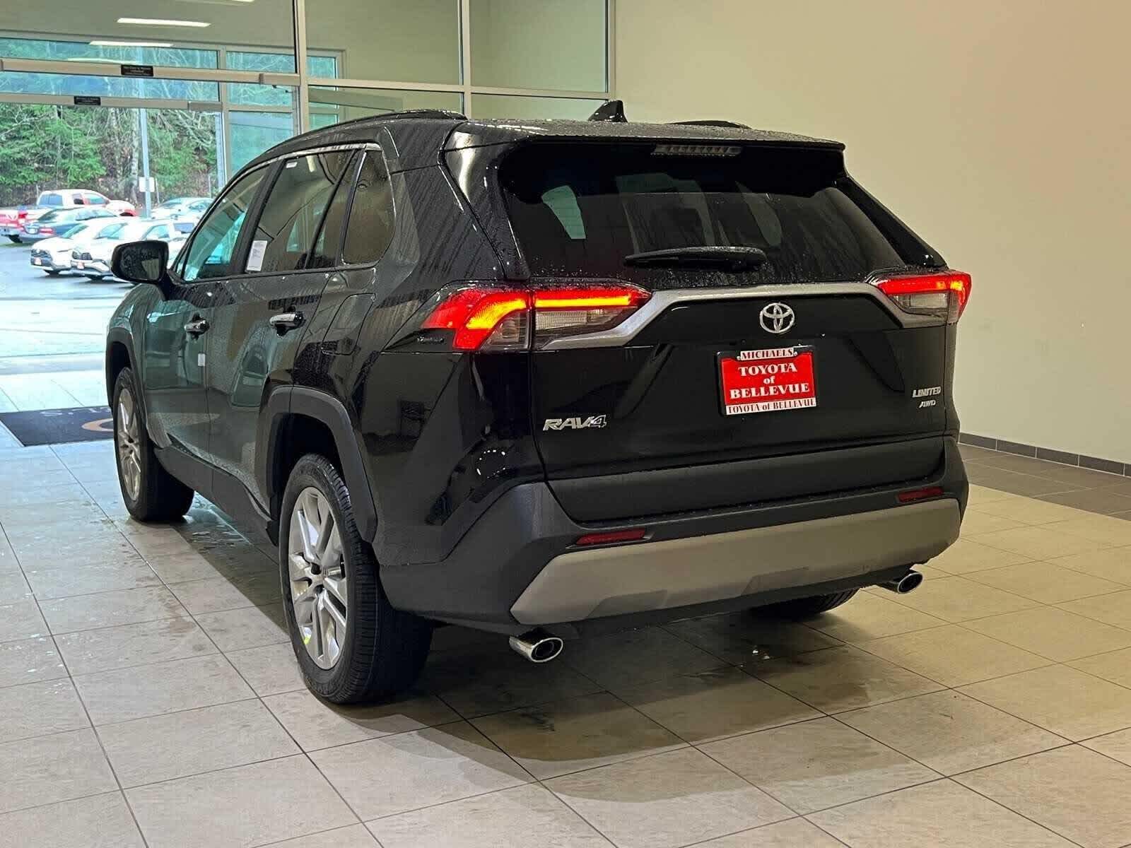 Thumbnail: 2025 Toyota RAV4 - 4