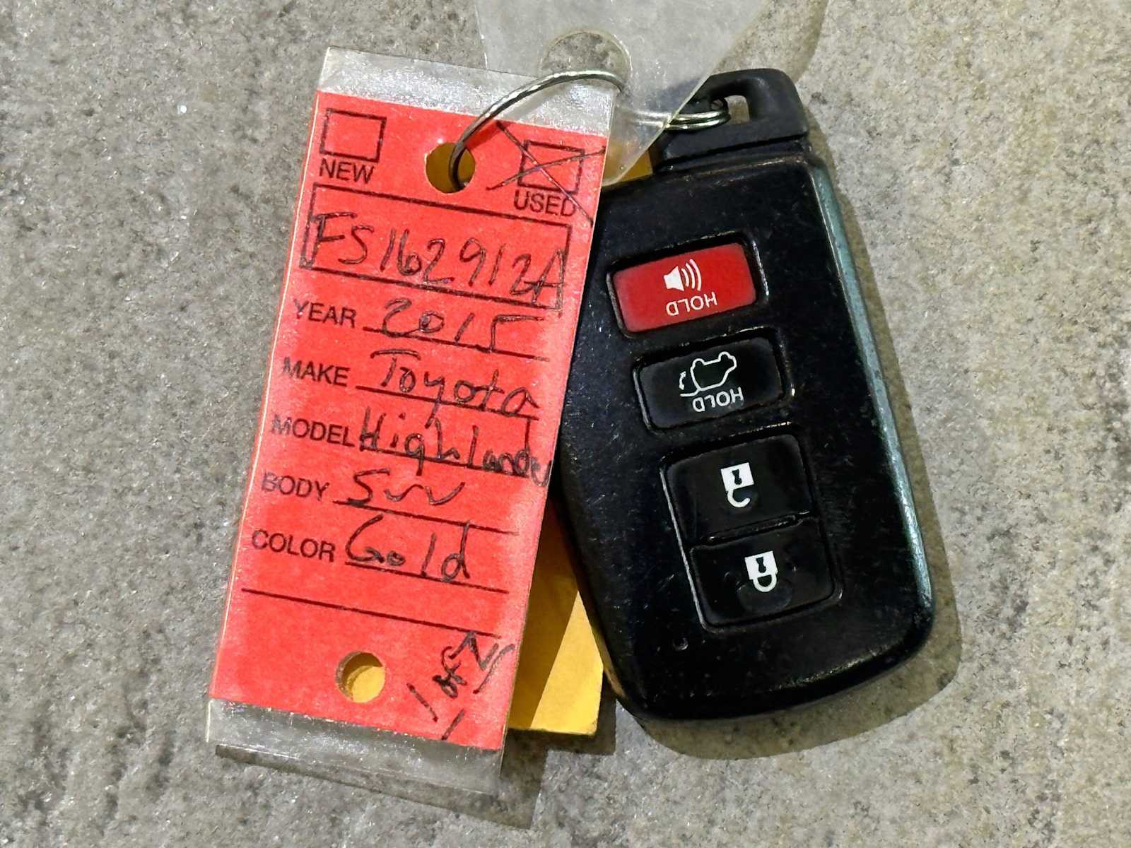 Thumbnail: 2015 Toyota Highlander - 36