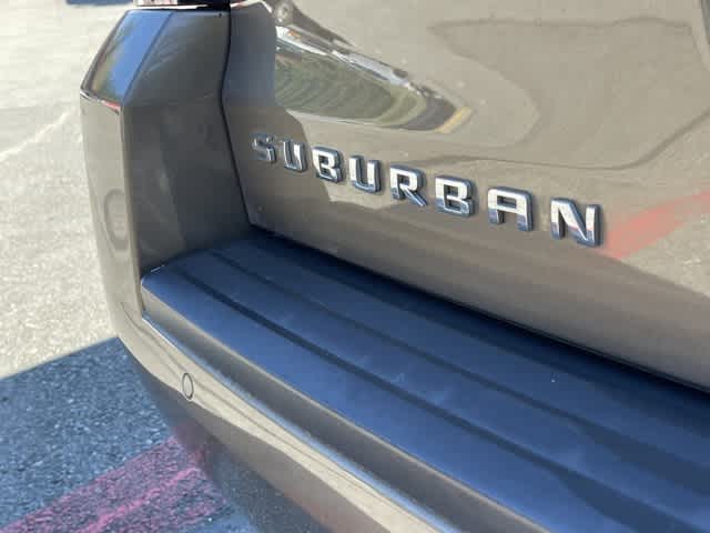 2016 Chevrolet Suburban LT 6