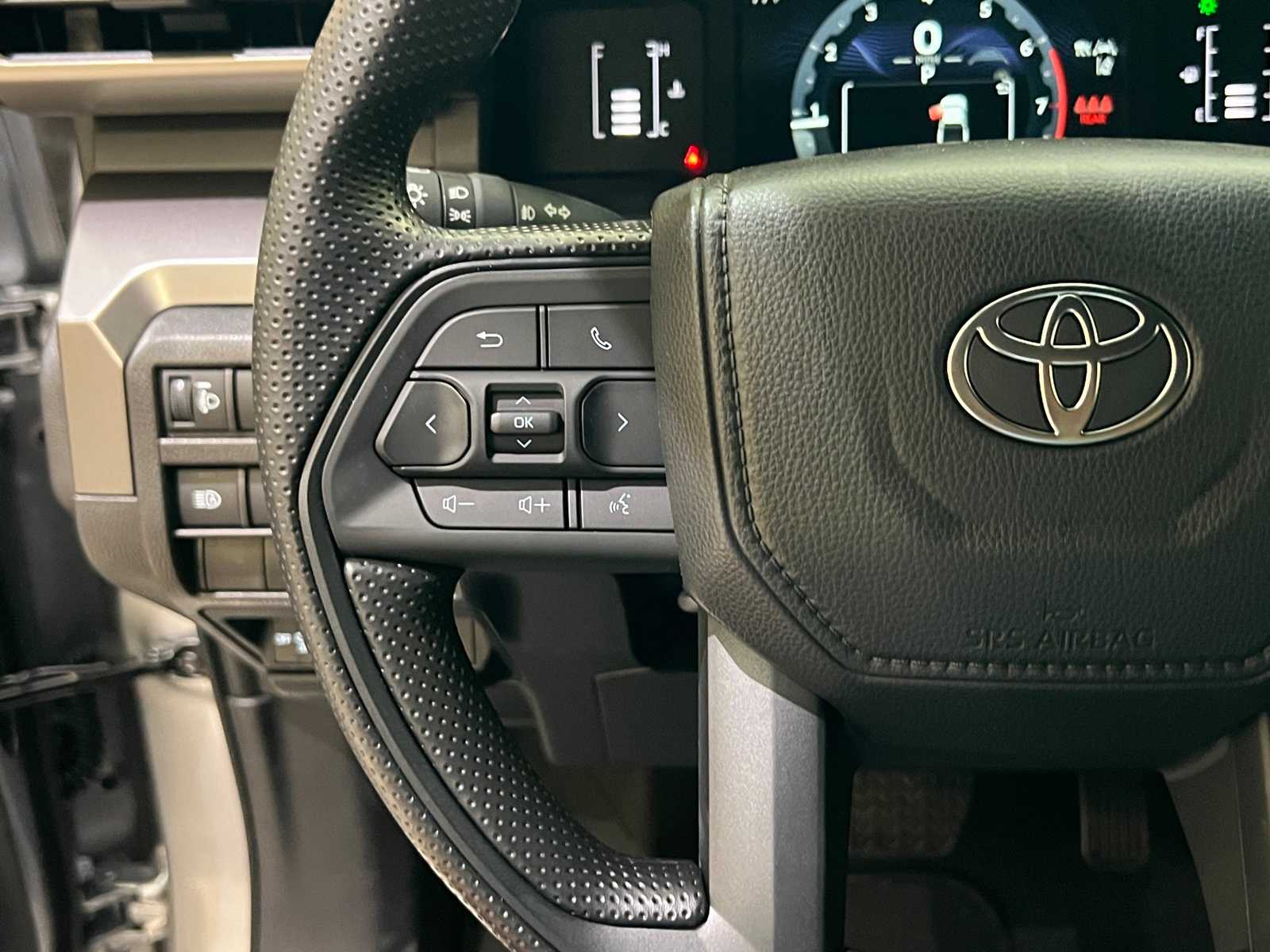 Thumbnail: 2025 Toyota Tacoma - 21