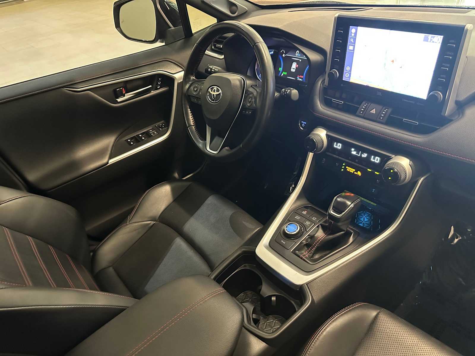 Thumbnail: 2021 Toyota RAV4 - 30