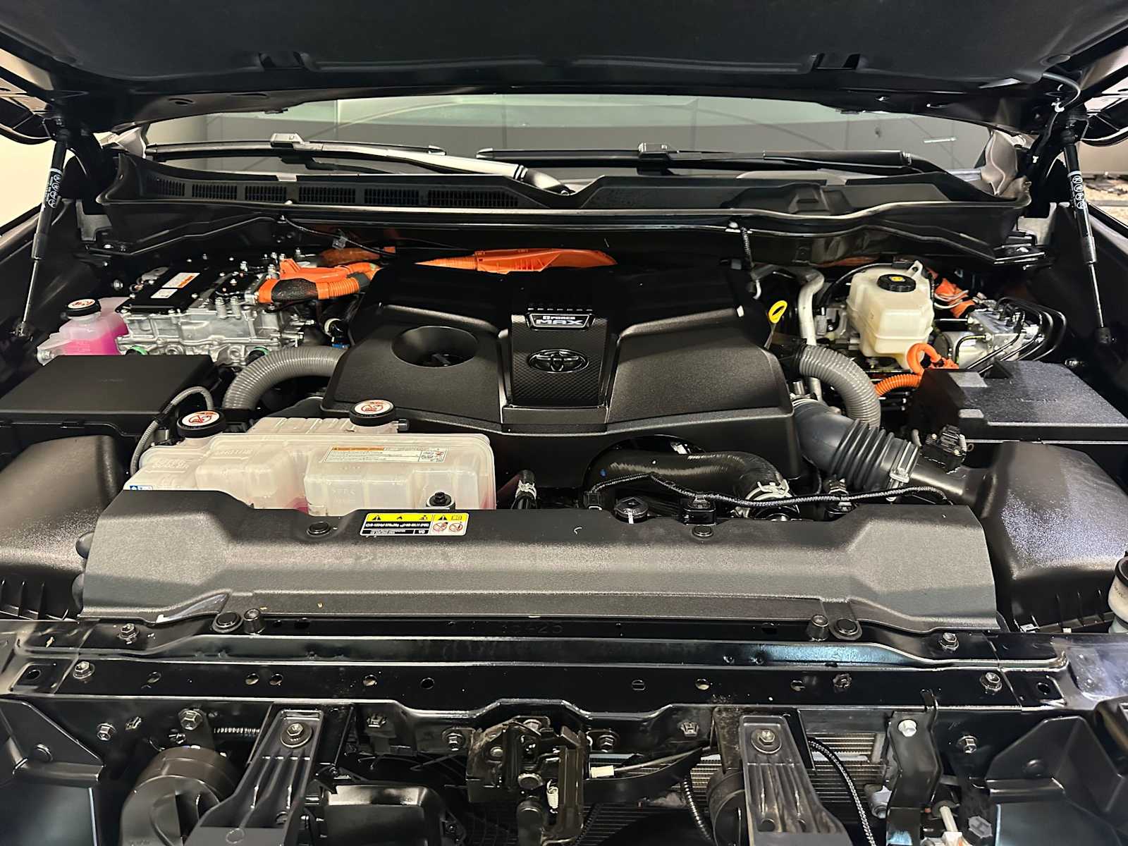 Thumbnail: 2024 Toyota Tundra - 9