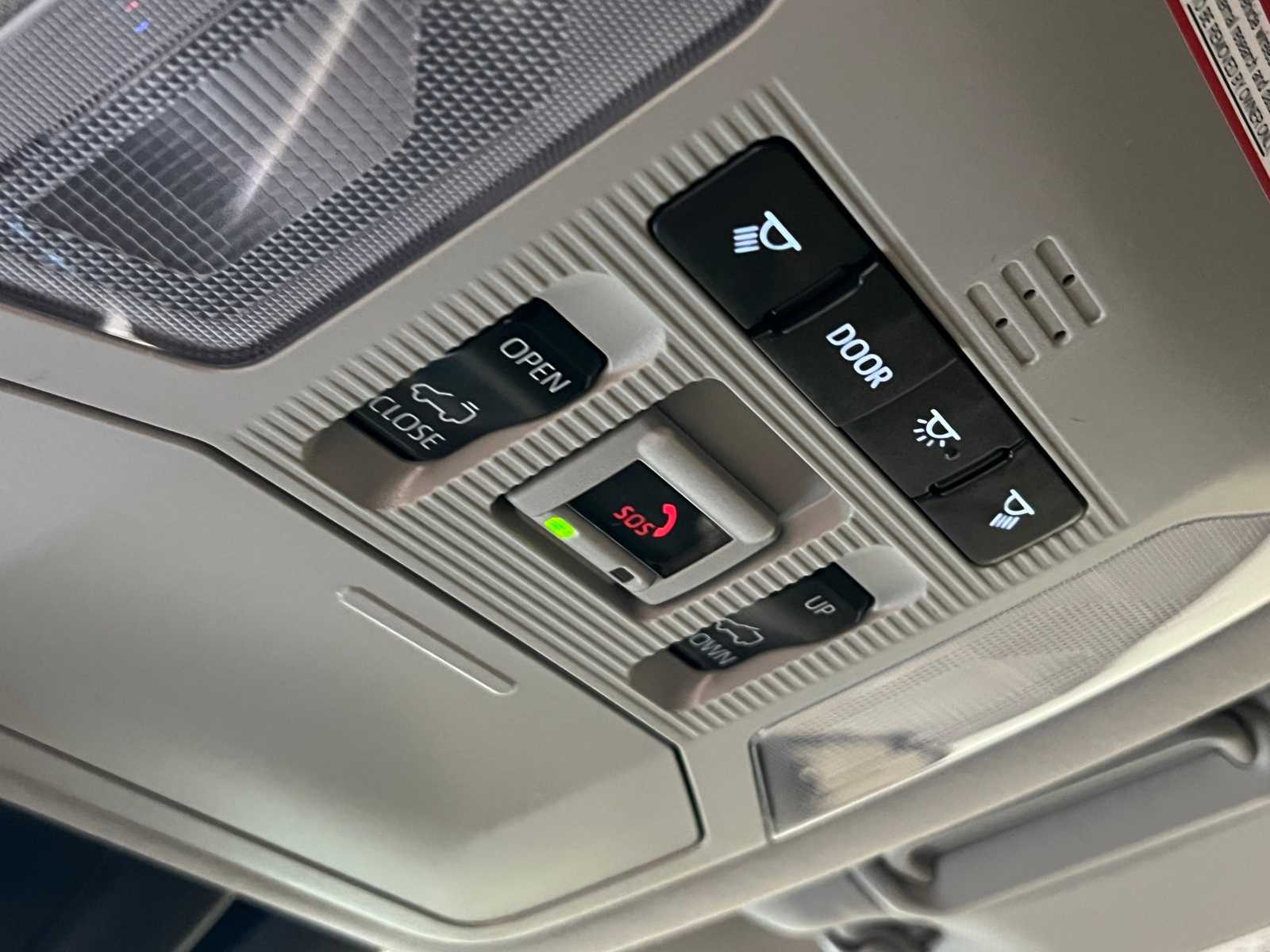 Thumbnail: 2025 Toyota RAV4 - 28