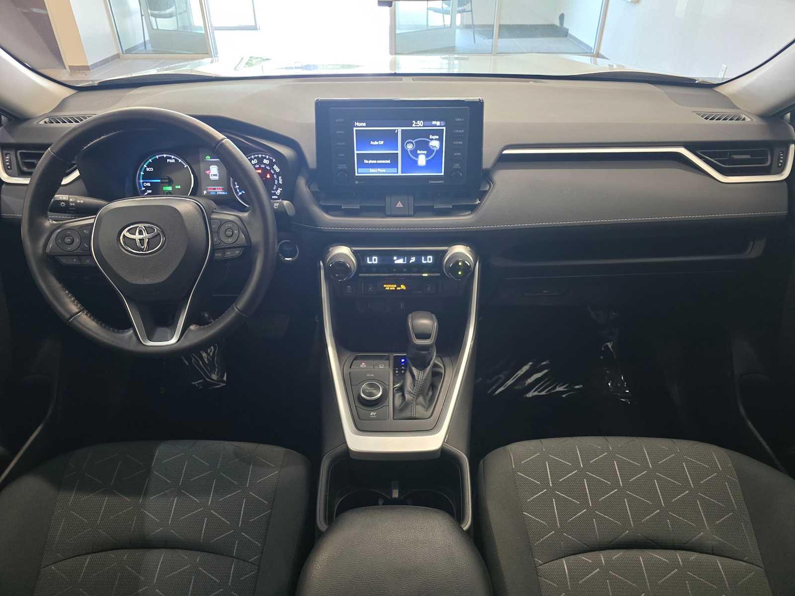 Thumbnail: 2022 Toyota RAV4 - 10