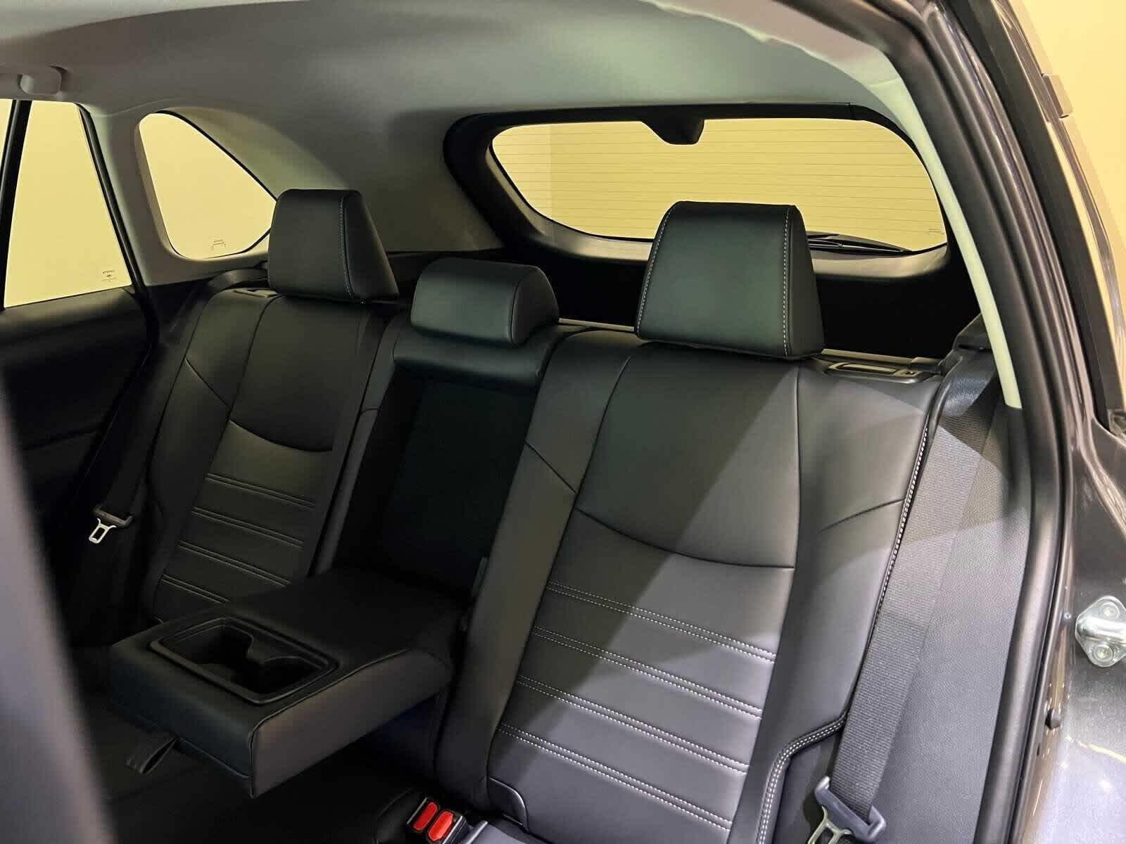 Thumbnail: 2025 Toyota RAV4 - 15