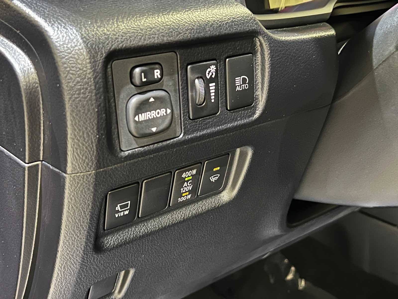 Thumbnail: 2023 Toyota 4Runner - 16