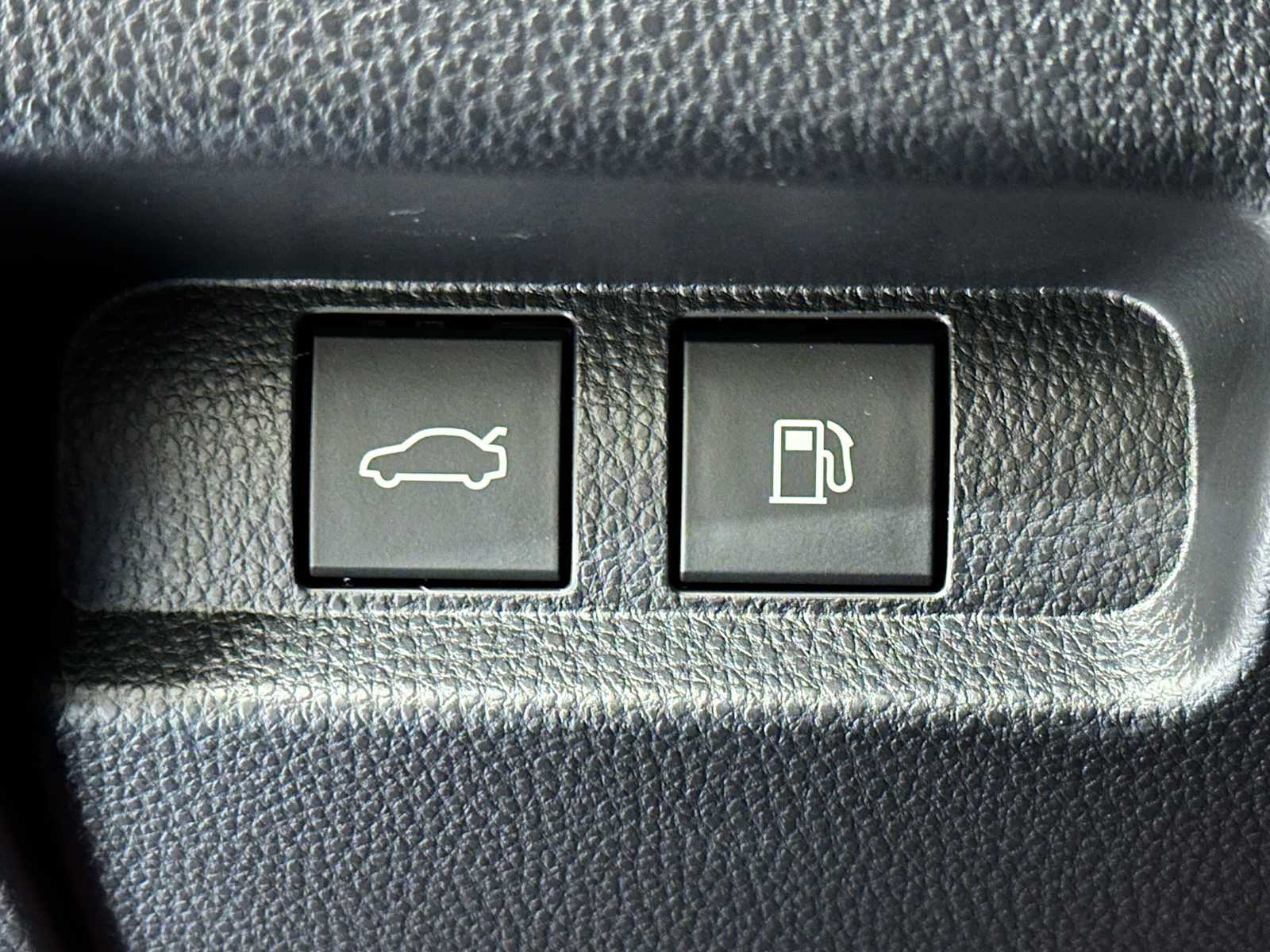 Thumbnail: 2026 Toyota Crown - 18