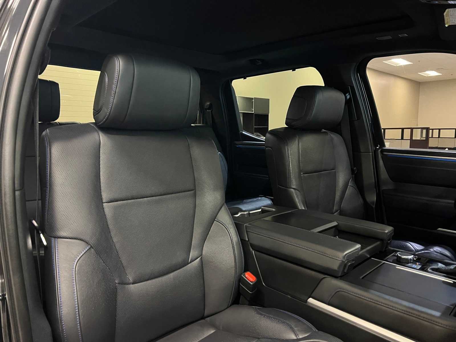 Thumbnail: 2023 Toyota Tundra - 14