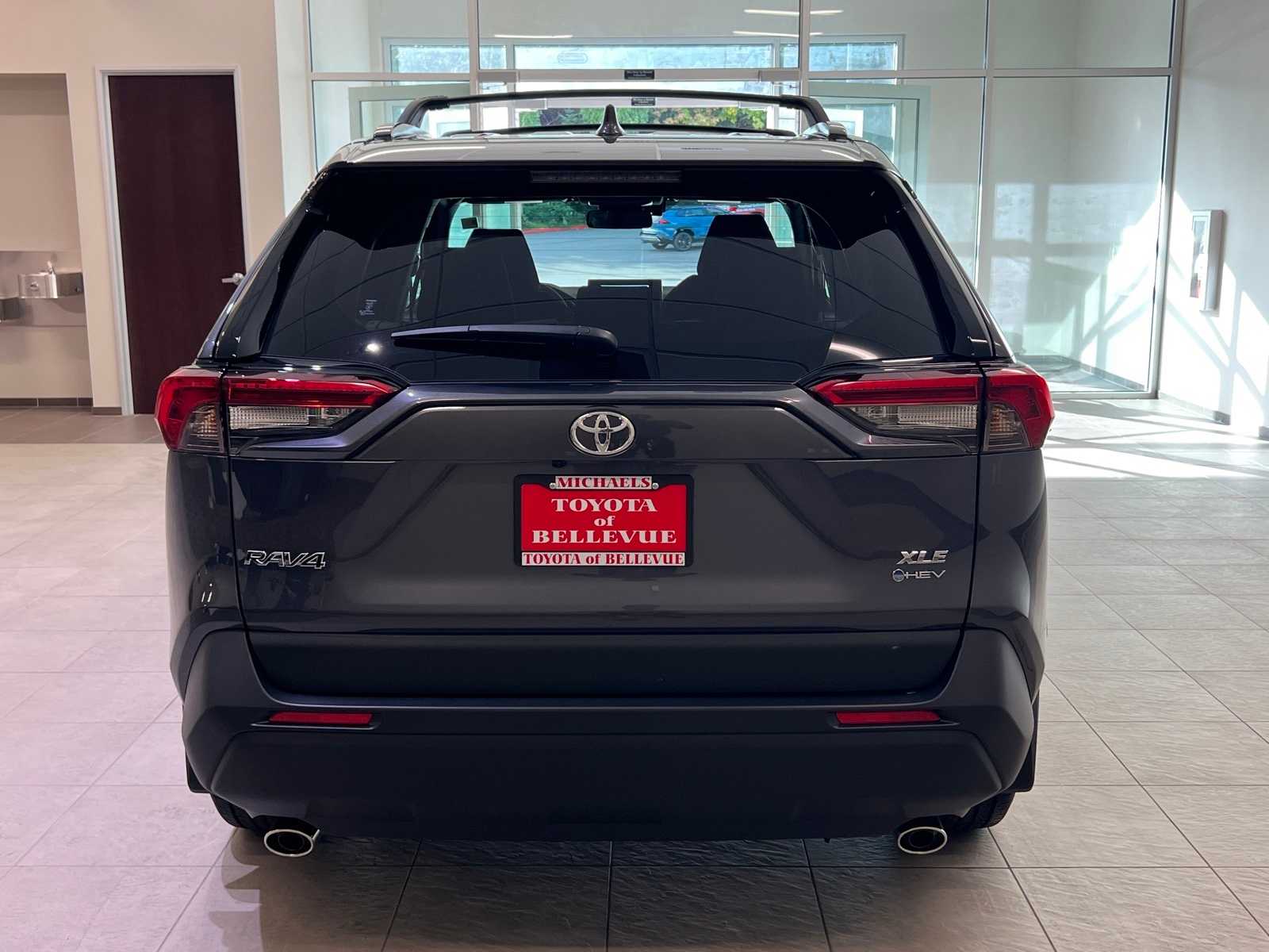 Thumbnail: 2025 Toyota RAV4 - 5