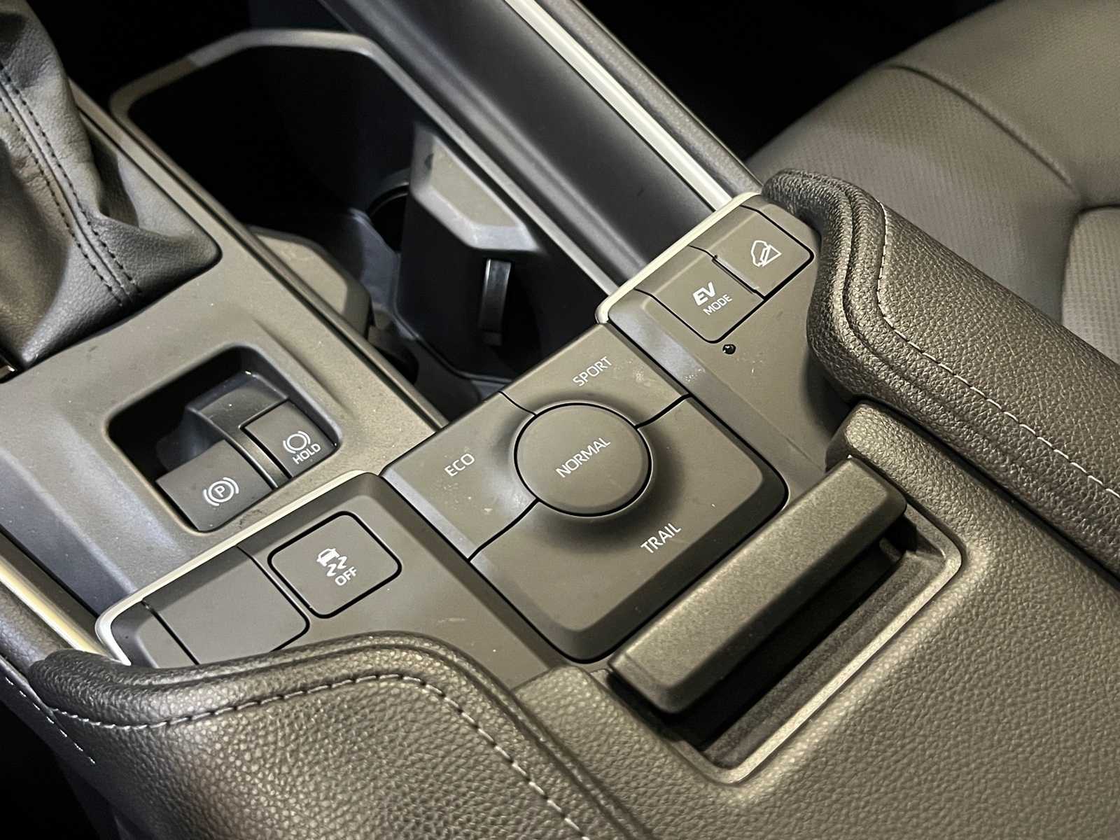 Thumbnail: 2024 Toyota Grand Highlander - 27